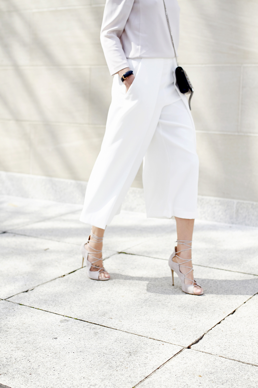 fashion-jackson-white-culottes-mgemi-marea-lace-up-heels