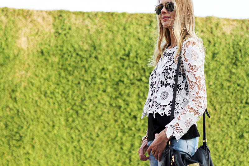 WHITE LACE TOP