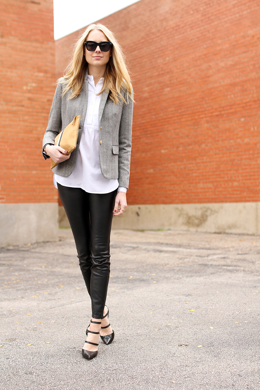 herringbone blazer Blogger 