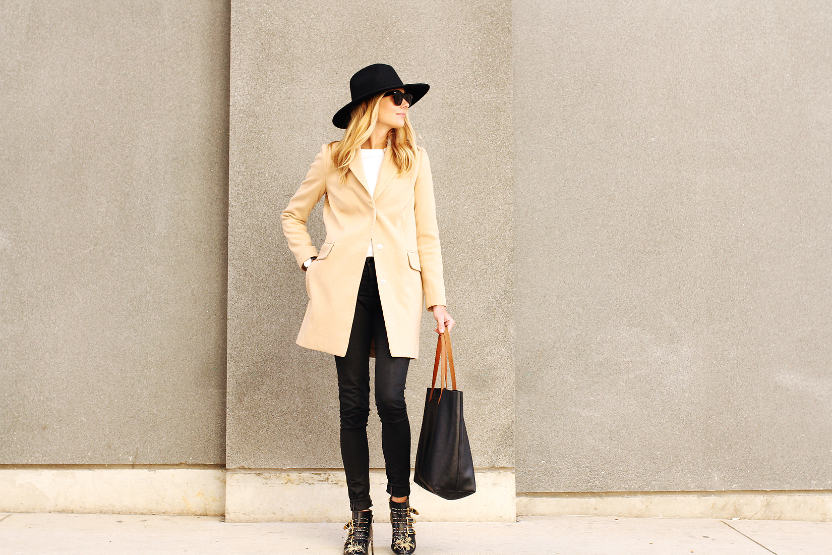 fashion-jackson-asos-camel-coat-black-hat-madewell-transport-tote