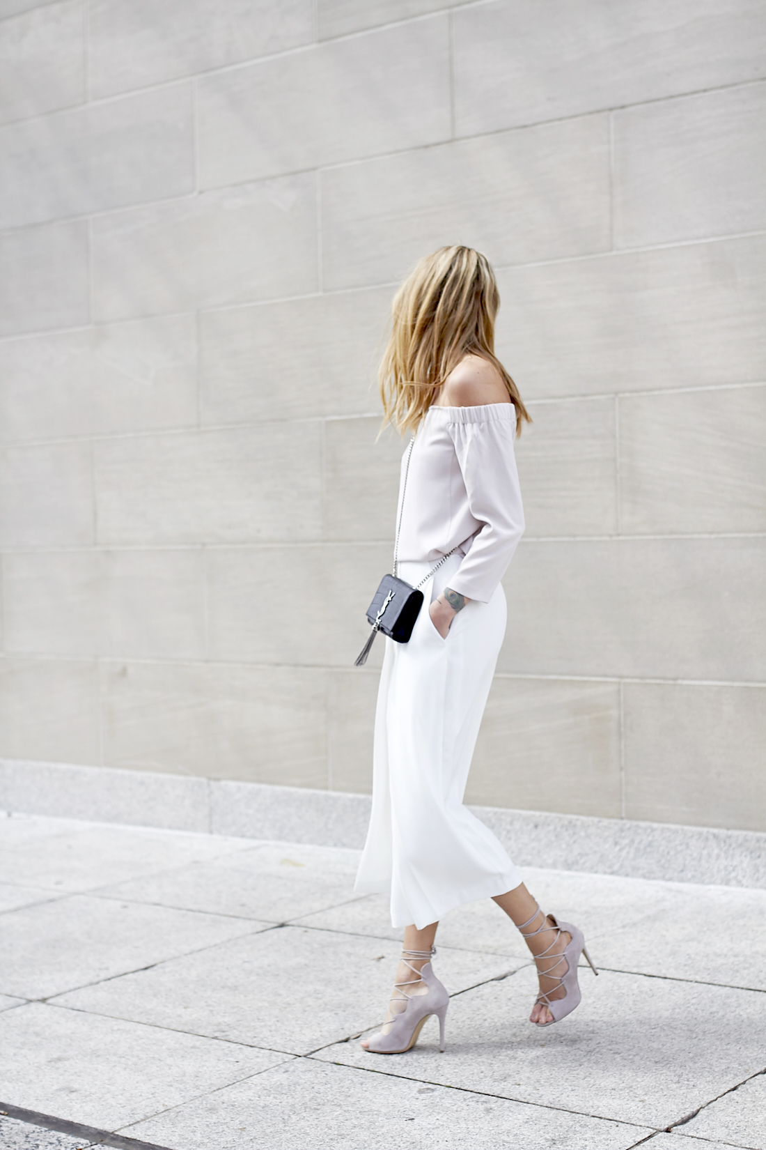 Lace silk cami, chunky cardigan, black jeans and nude M.GEMI heels!