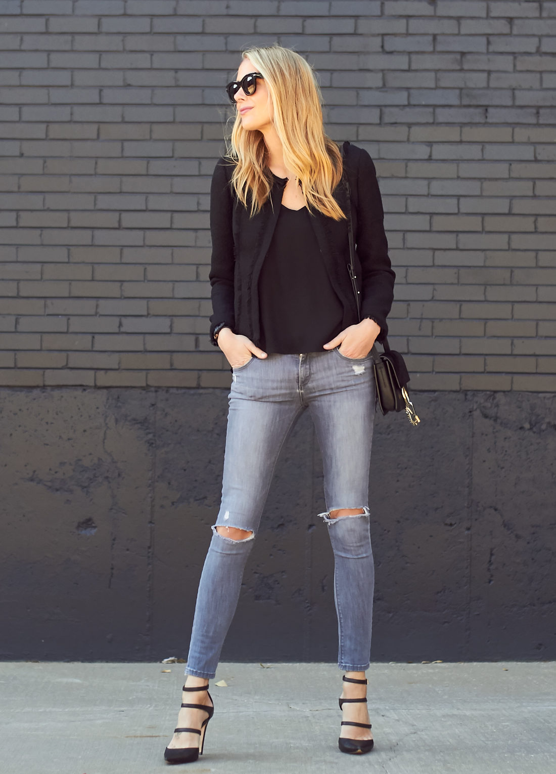 grey skinny jeans Blogger -