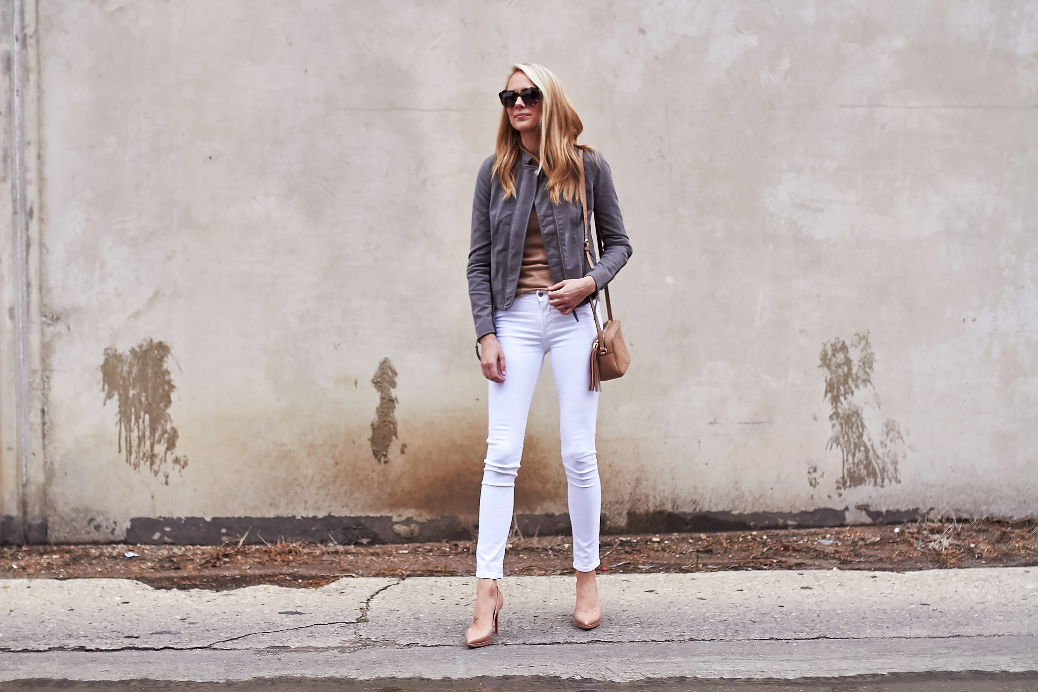 fashion-jackson-free-people-grey-faux-leather-jacket-james-jeans-white-skinny-jeans-louboutin-nude-pumps-camel-sweater