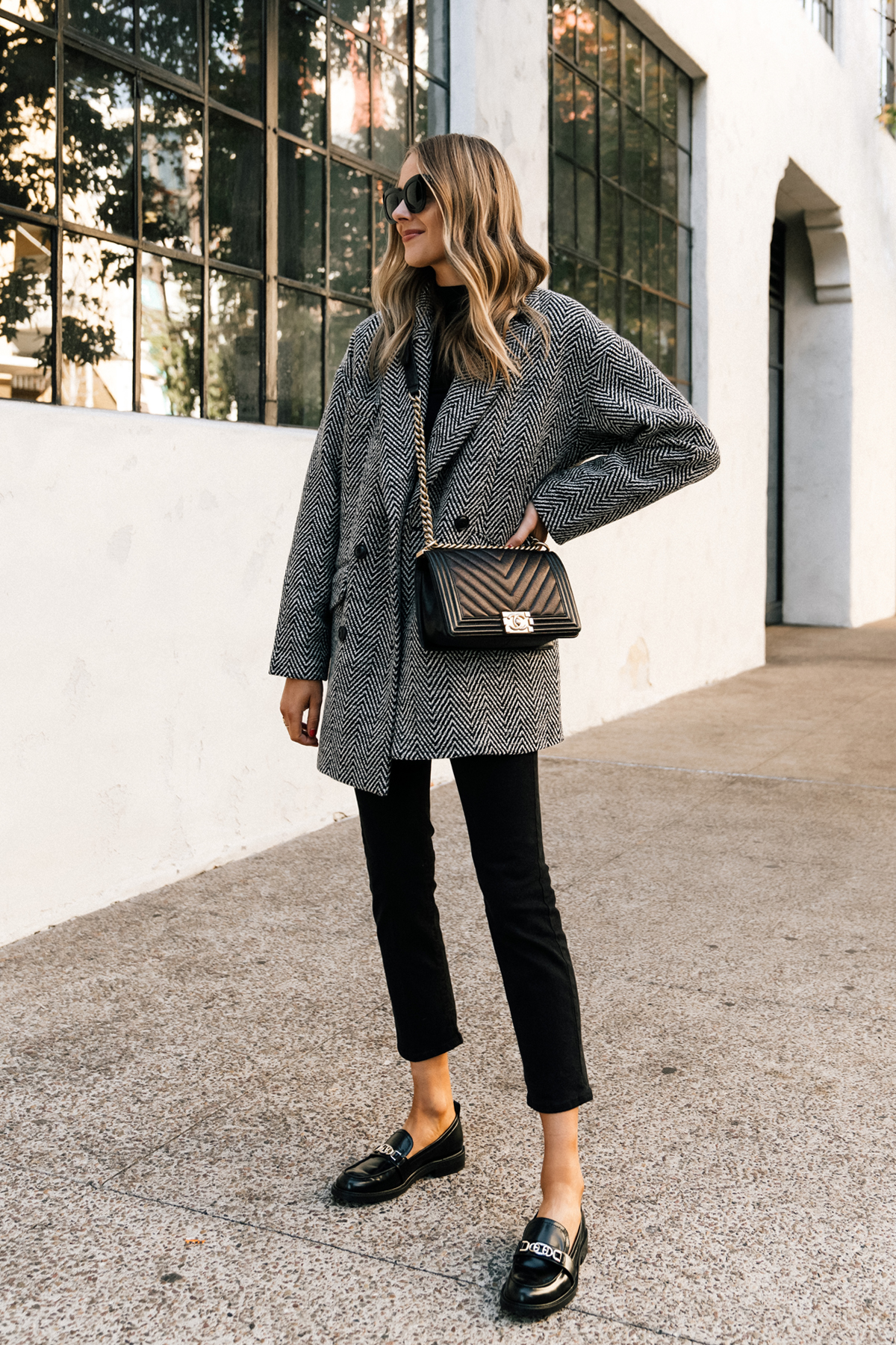Fashion Jackson Wearing Black Herringbone Coat Black Jeeans Black Loafers Outfit Street Style womens loafers with short heel