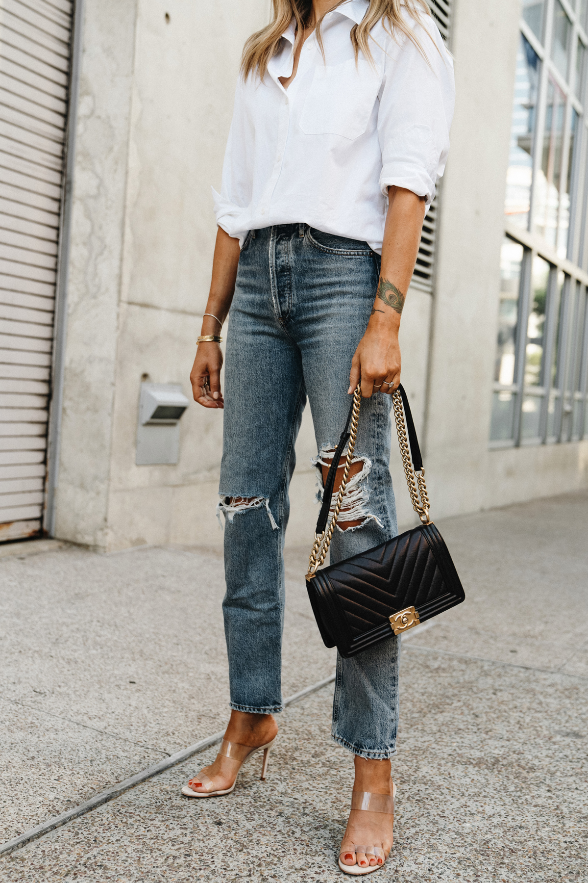 6 Ways To Wear A White Button-Down Shirt - Classy Yet Trendy