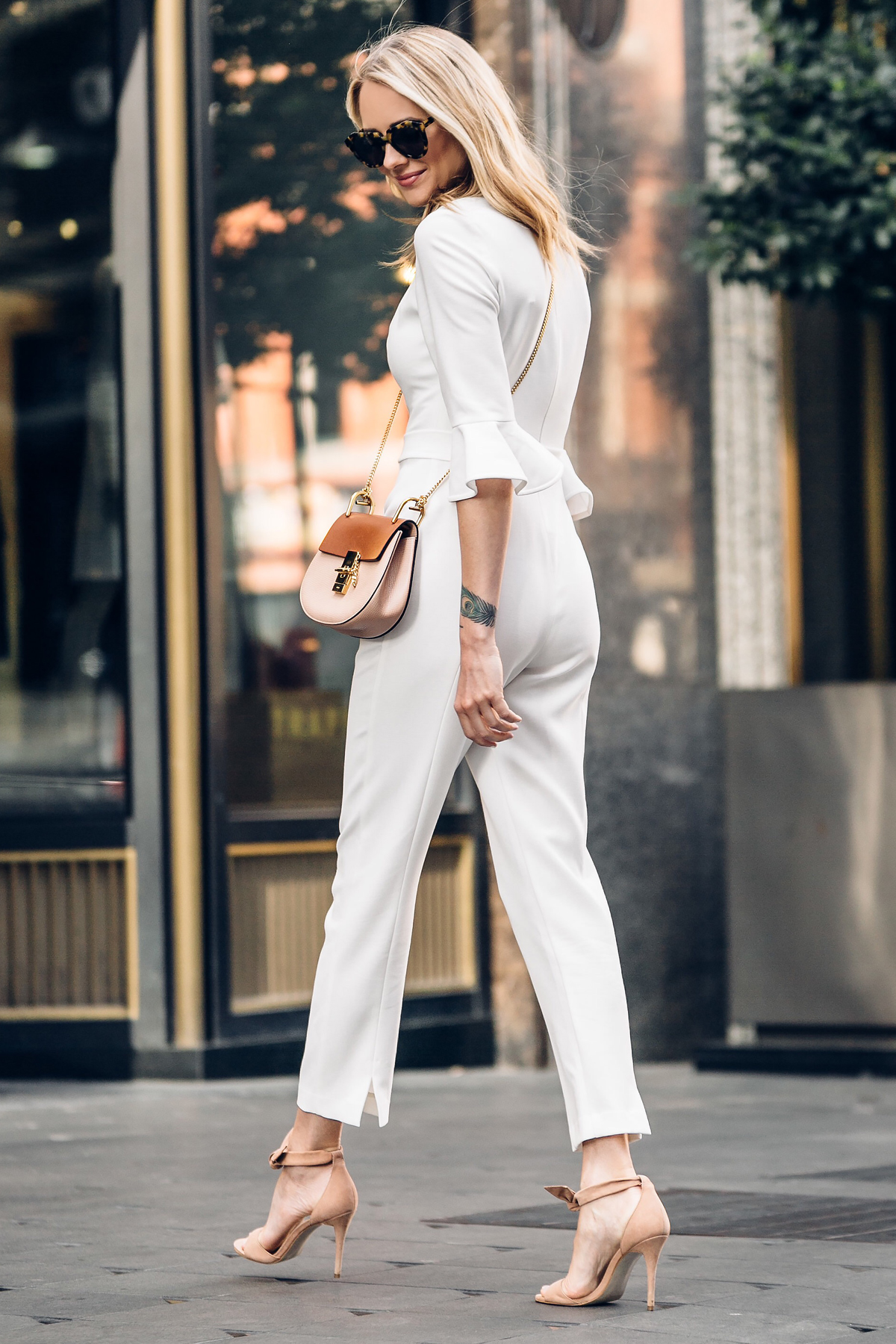 AN EFFORTLESS WHITE JUMPSUIT - Fashion Jackson