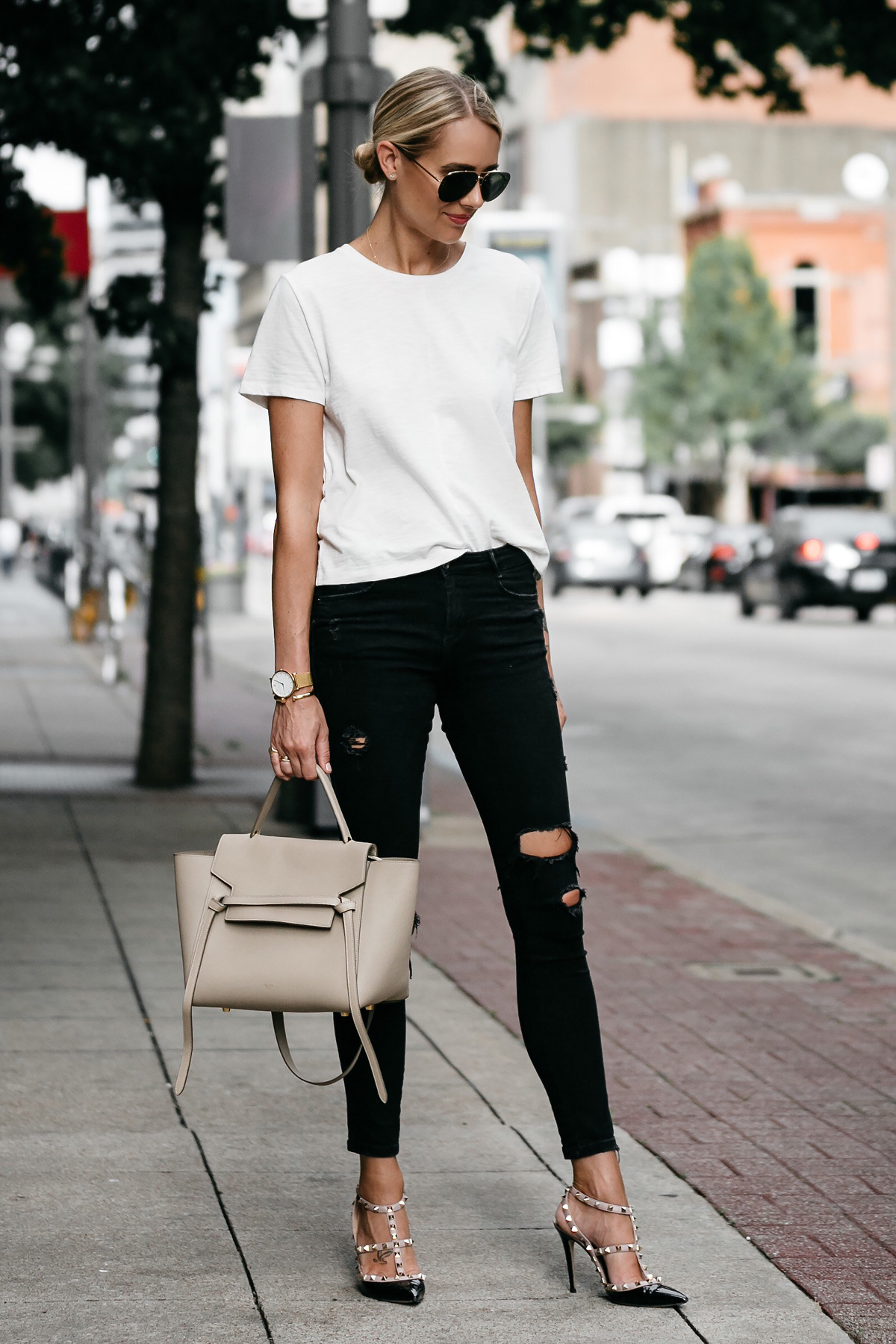 black jeans with white t shirt