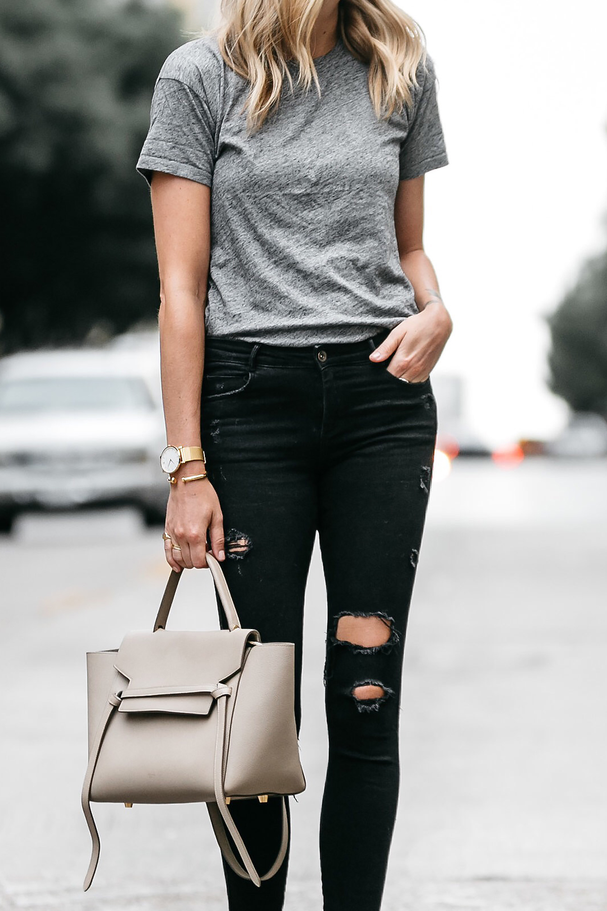 Madewell grey tshirt zara black ripped skinny jeans outfit celine belt bag street style dallas blogger fashion blogger