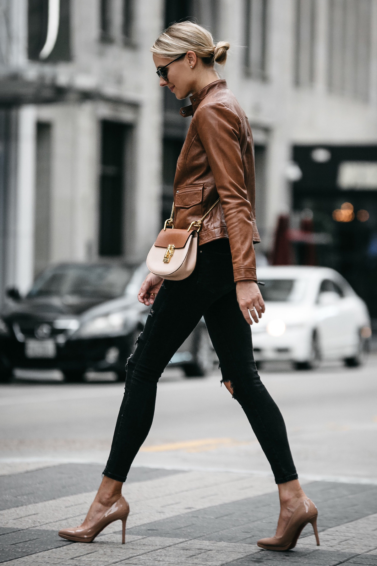 Tan leather jacket hot sale outfit ideas