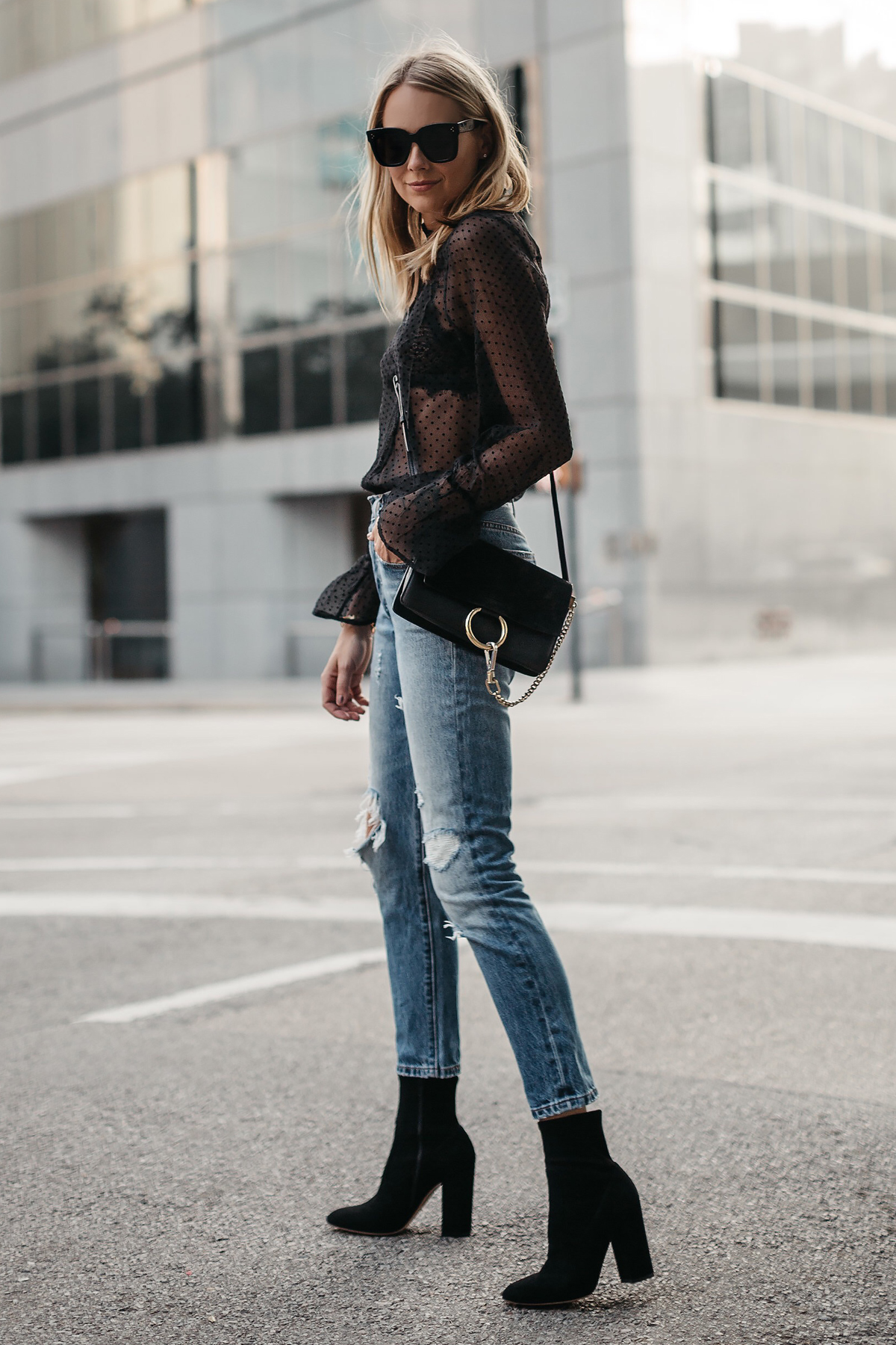 A CASUAL WAY TO WEAR A BLACK LACE TOP 