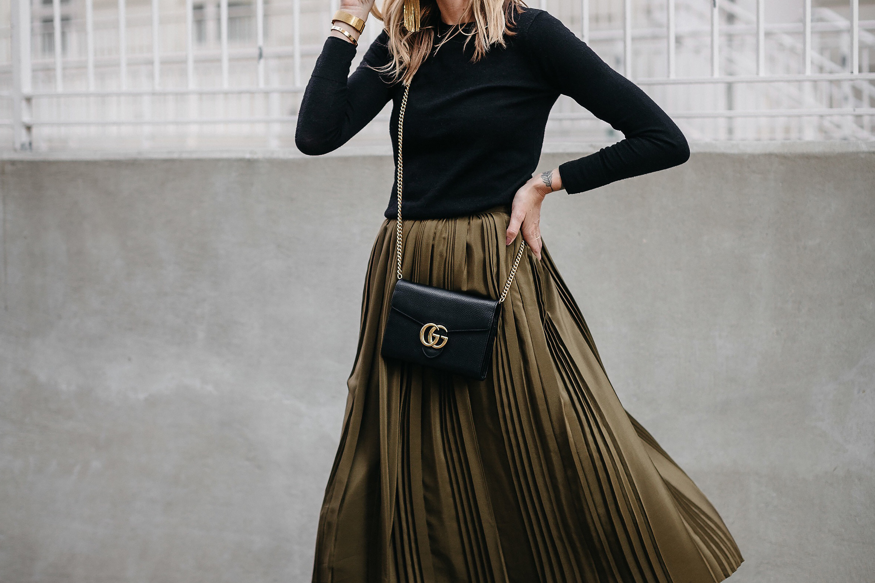 Black Sweater Robert Rodriguez Green Pleated Midi Skirt Gucci Marmont Handbag Fashion Jackson Dallas Blogger Fashion Blogger Street Style