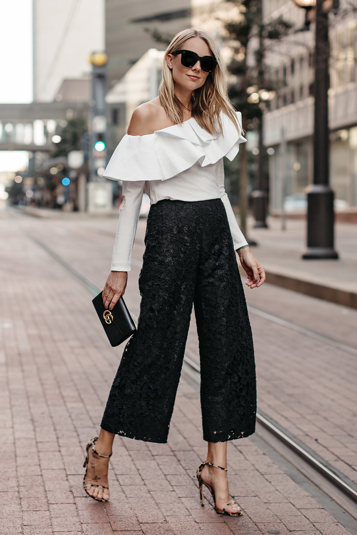 Fashion Trousers Culottes Cider Culottes black casual look 