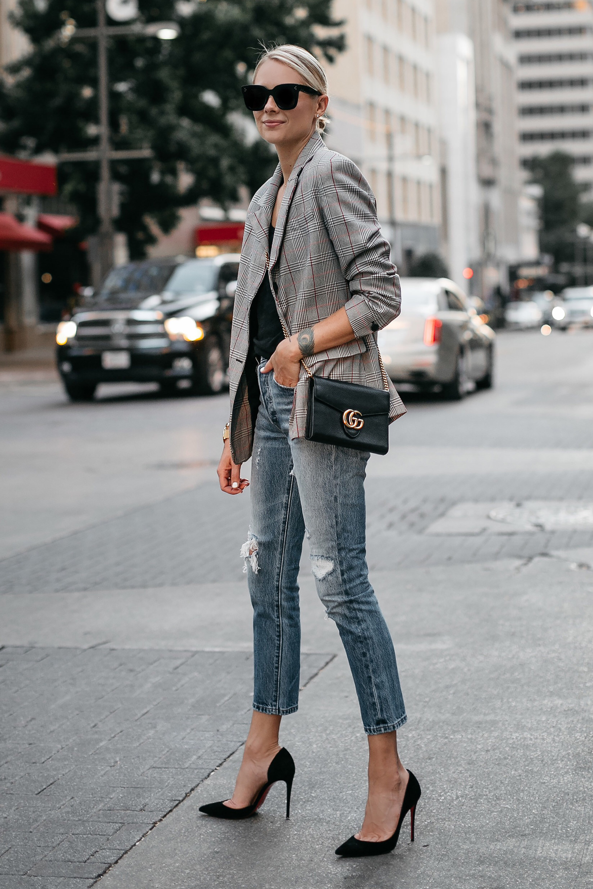 checkered blazer with jeans