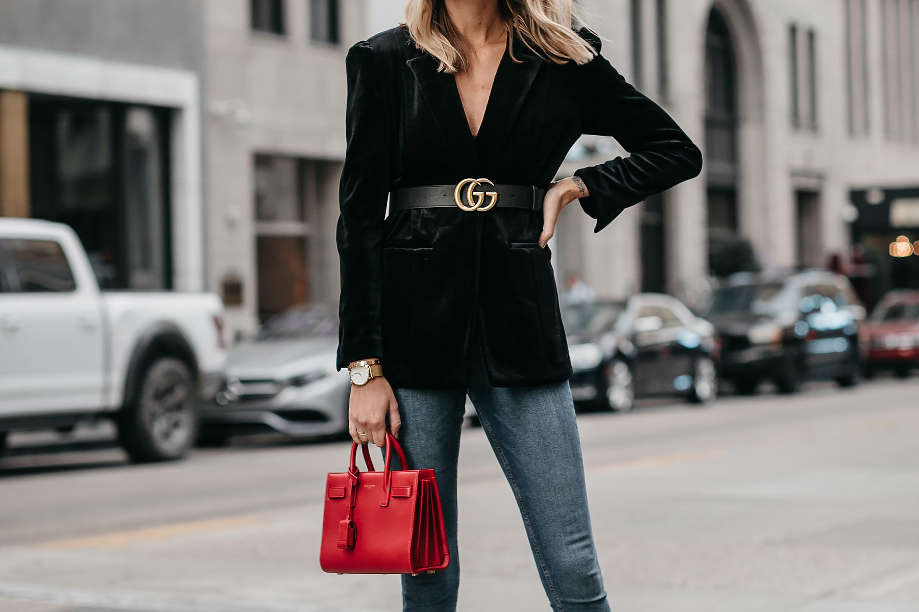 HOW TO WEAR THE BLACK VELVET BLAZER - LA JAQUETTE