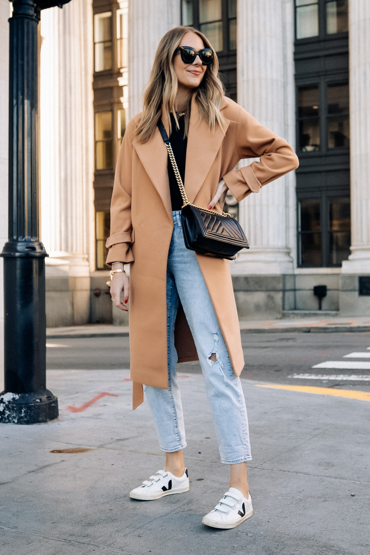 Love this all black ensemble paired with a camel coat.  Fall fashion  coats, Casual work outfits, Black women fashion