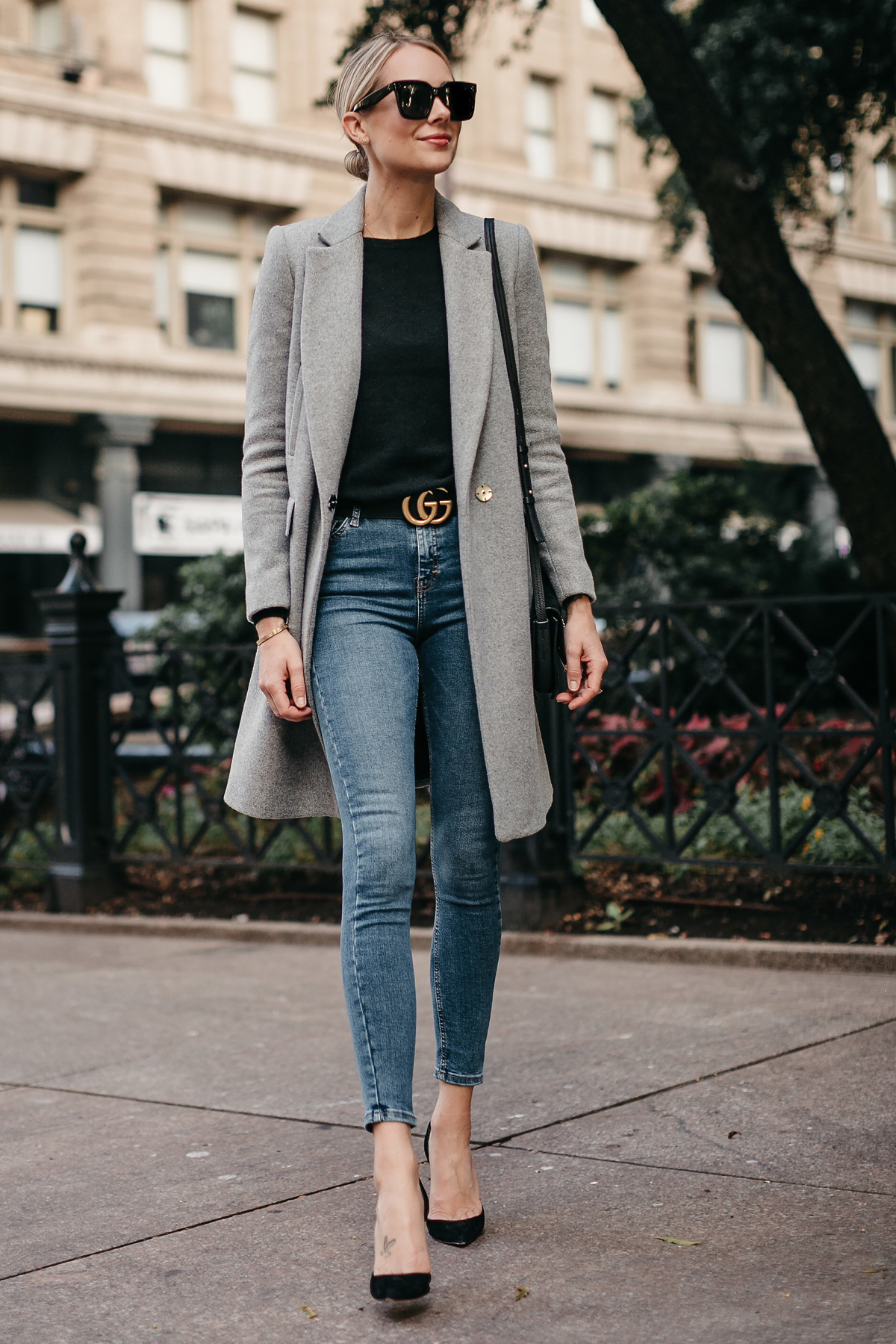 Essential Capsule Wardrobe: The Key Pieces You Need in Your Closet