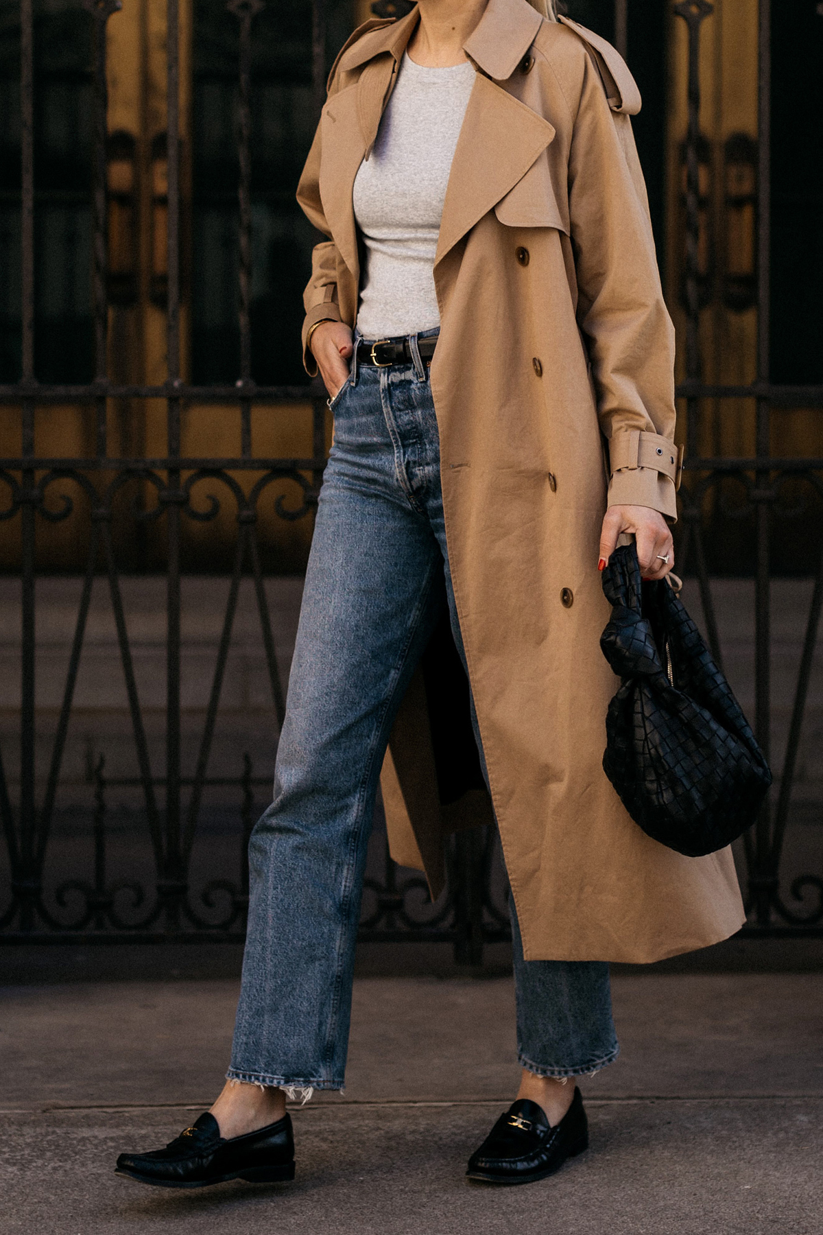 A Classic & Casual Trench Coat Outfit - Fashion Jackson