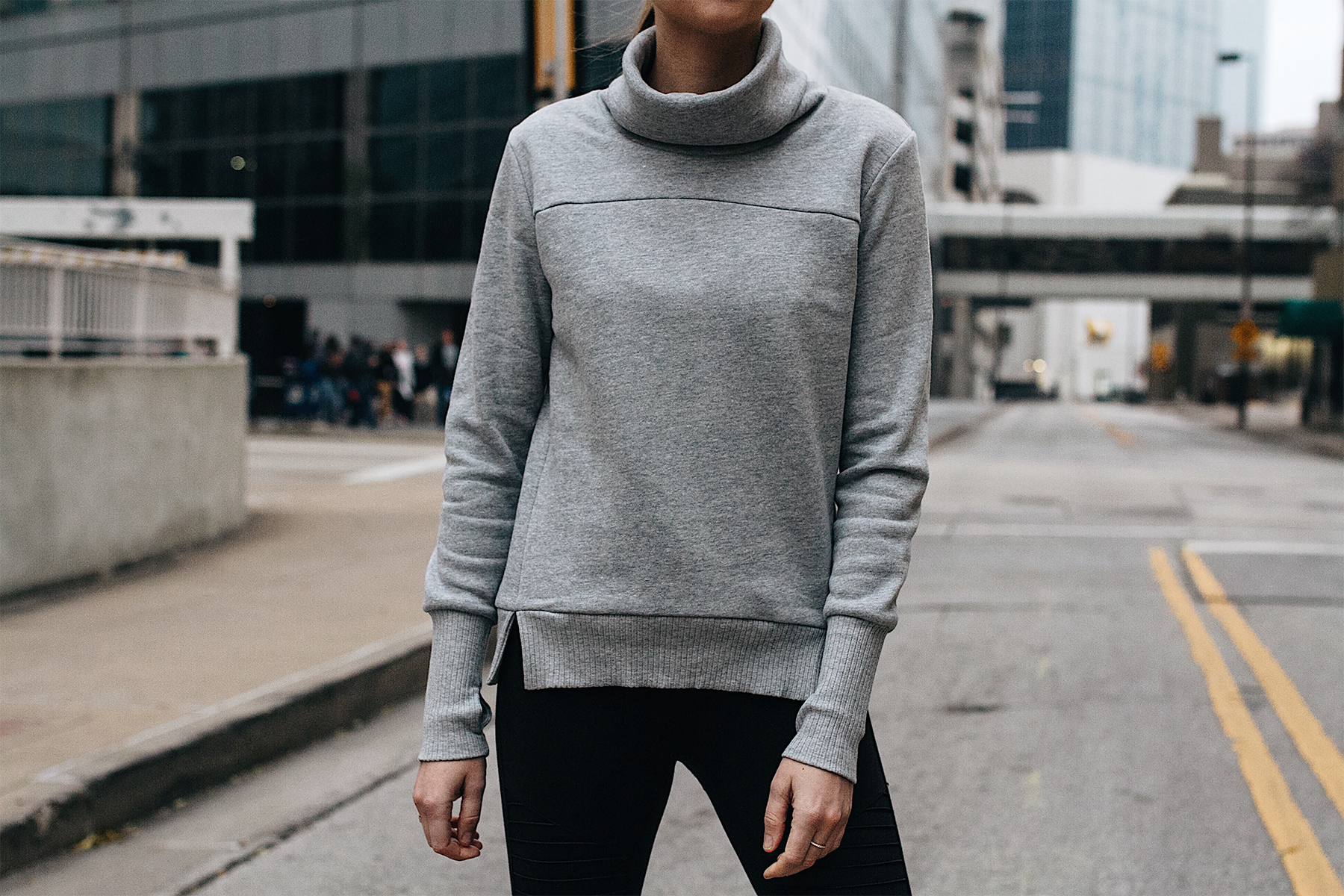 Woman Wearing Alo Grey Funnel Neck Sweatshirt Fashion Jackson Dallas Blogger Fashion Blogger Street Style Athletic Workout Apparel