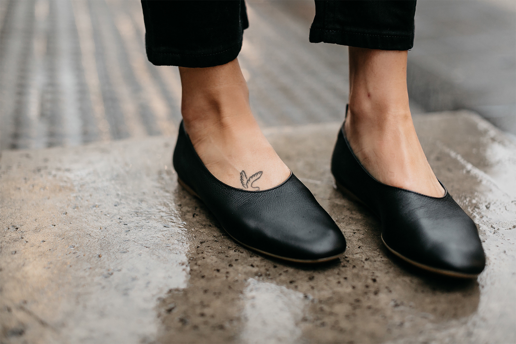 everlane black flats