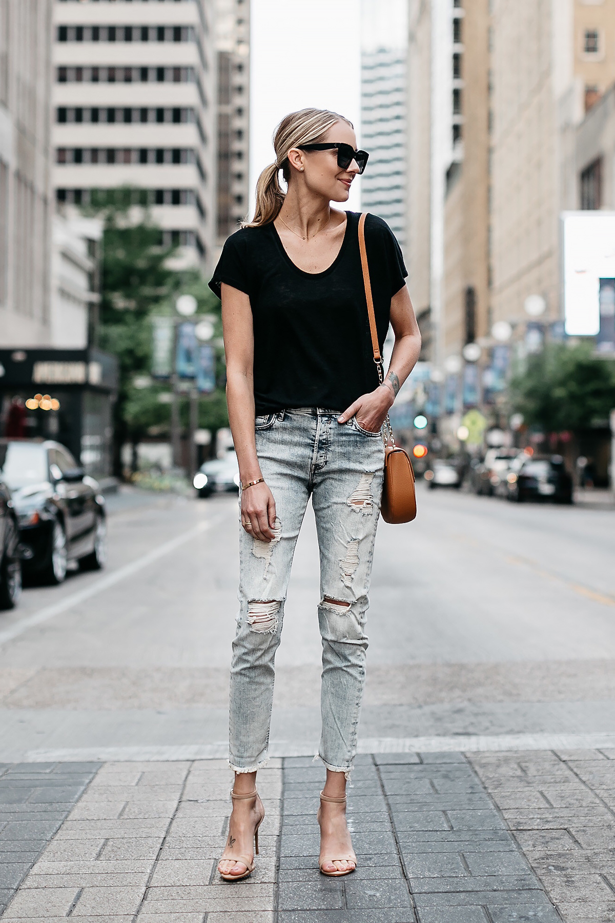 https://fashionjackson.com/wp-content/uploads/2018/04/Fashion-Jackson-Express-Black-Tshirt-Express-Ripped-Jeans-Tan-Ankle-Strap-Heeled-Sandals-Tan-Handbag-1.jpg