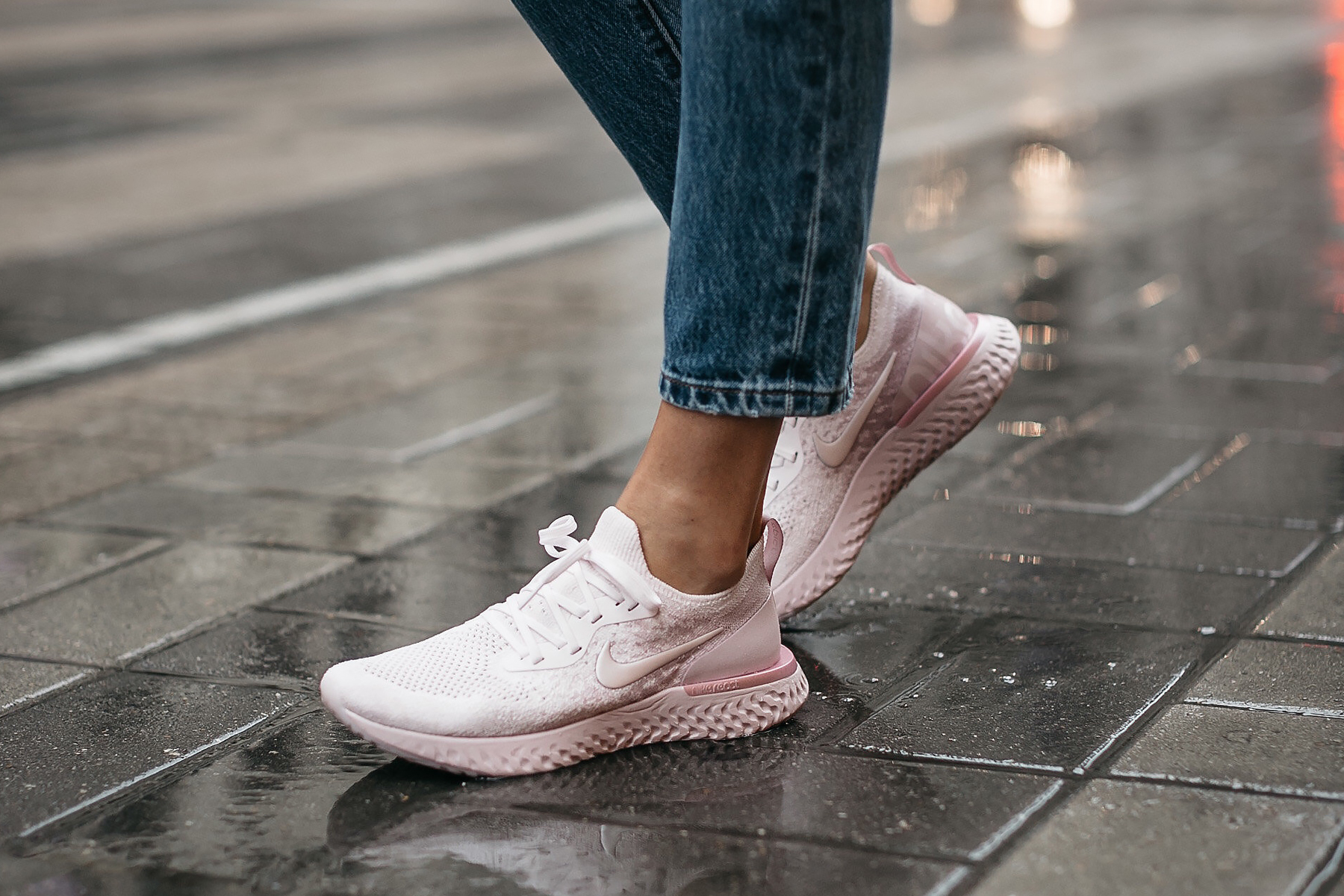 Nike react with jeans best sale