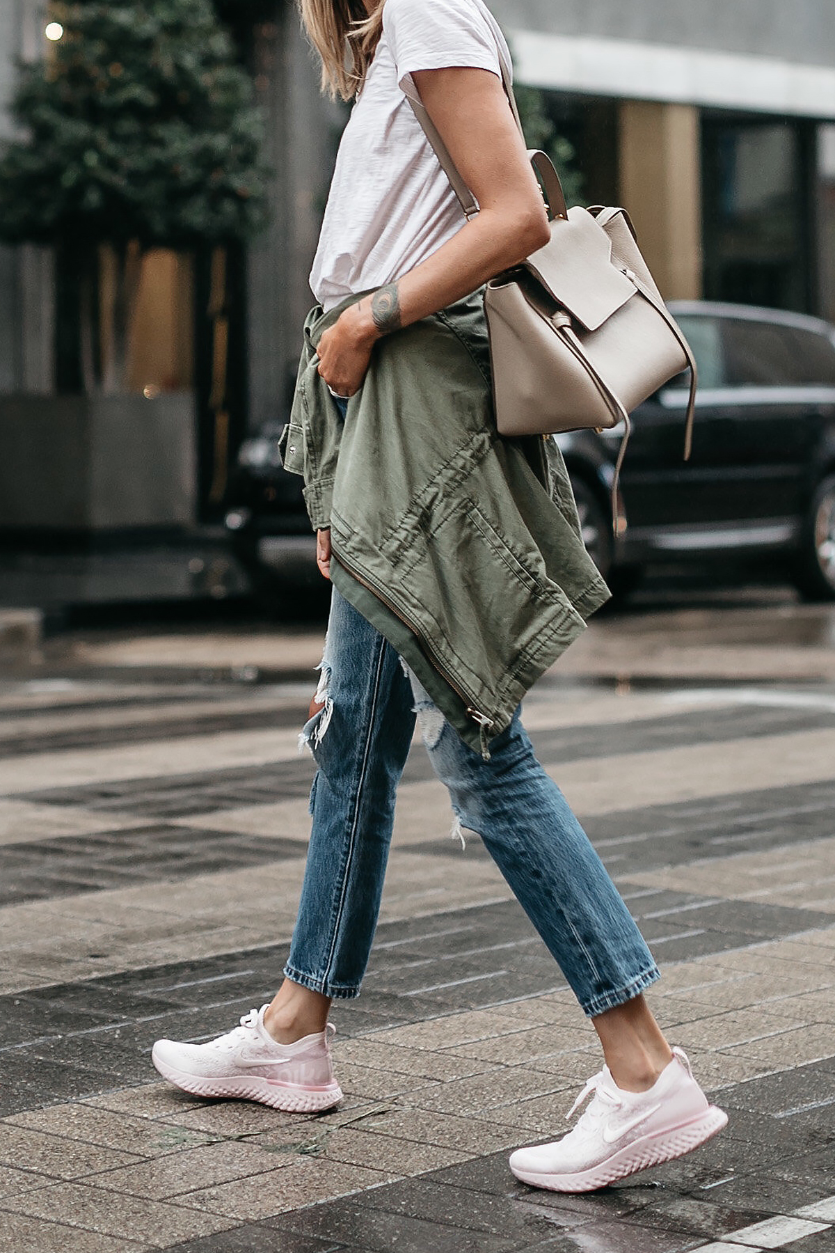 white nike sneakers outfit