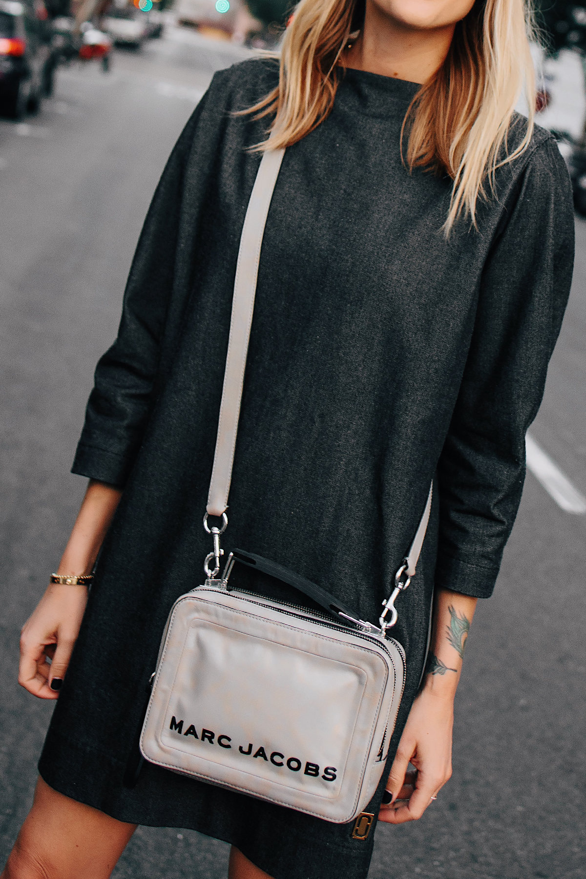 Blonde Woman Wearing Marc Jacobs The Box Bag Griffin Marc Jacobs Denim Shift Dress Fashion Jackson San Diego Fashion Blogger Street Style