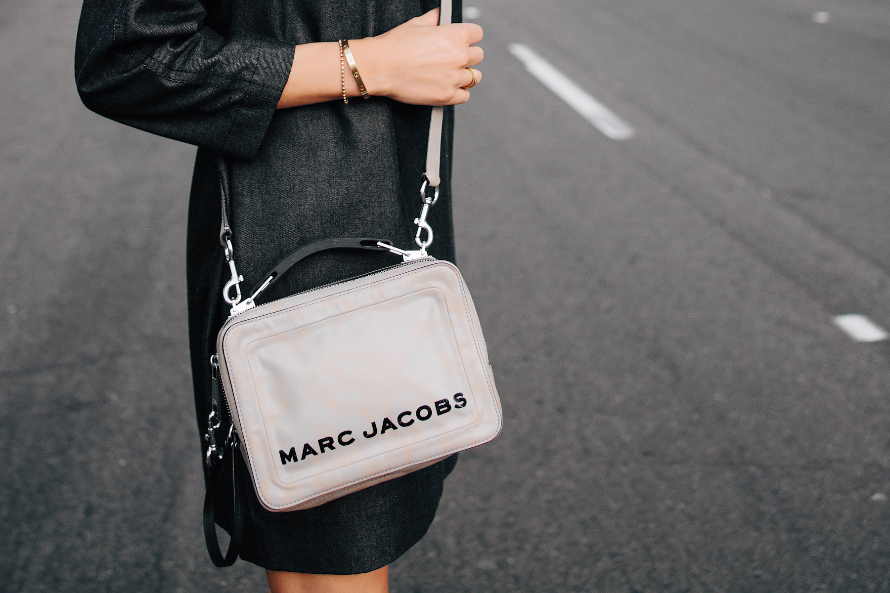 Woman Wearing Marc Jacobs The Box Bag Griffin Marc Jacobs Denim Shift Dress Fashion Jackson San Diego Fashion Blogger Street Style