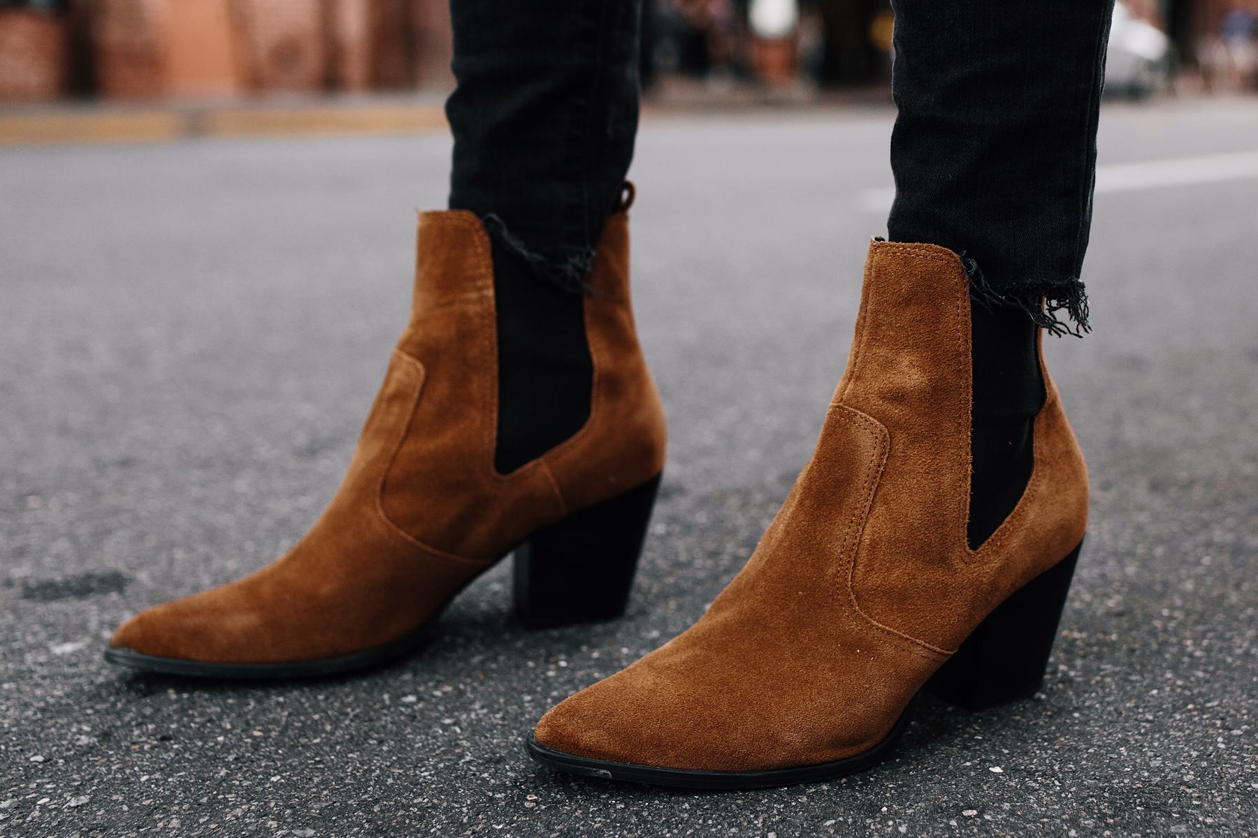 Woman Wearing Wearing Steve Madden Tan Chelsea Booties Fashion Jackson San Diego Fashion Blogger Street Style