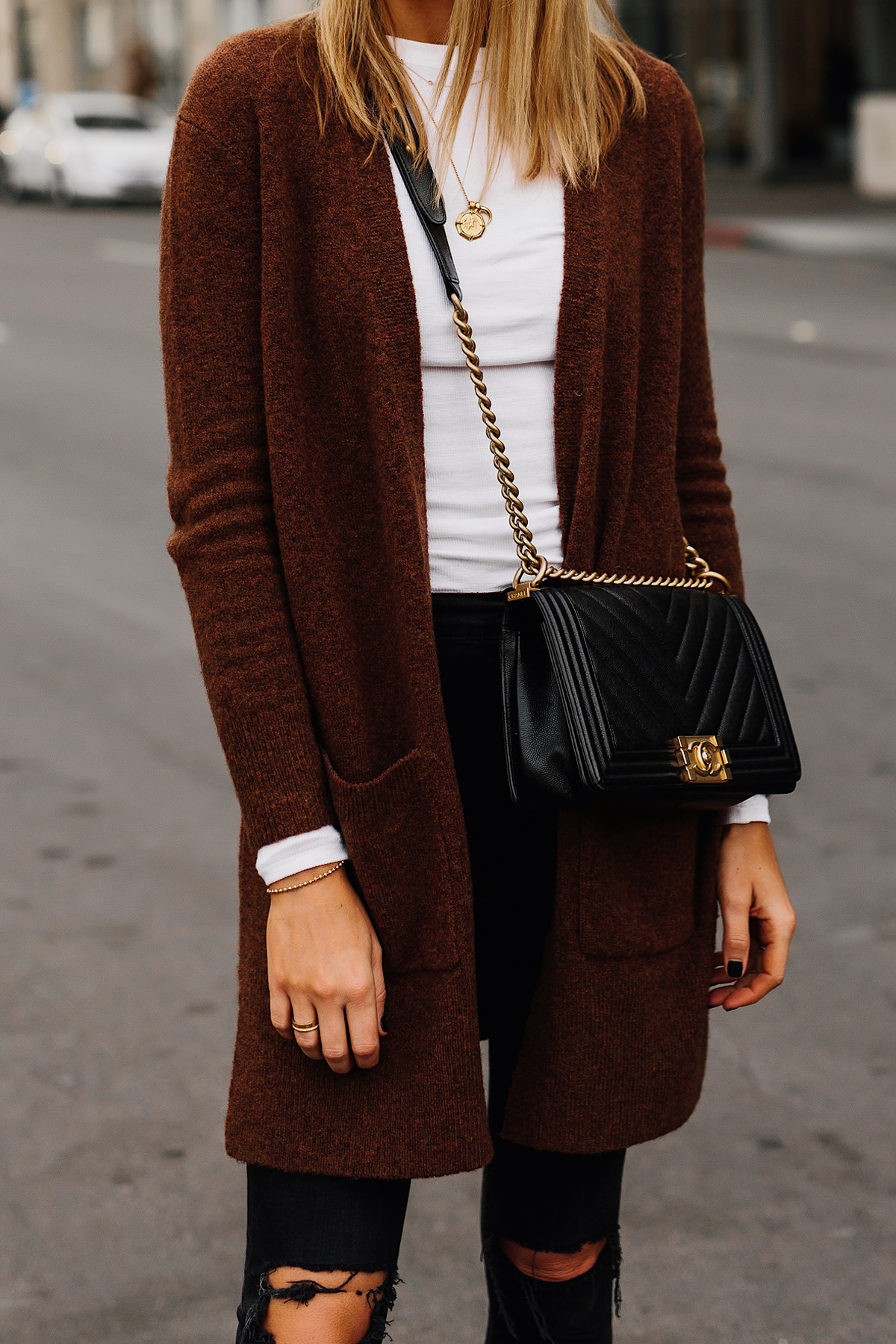 Woman Wearing Madewell Brown Long Cardigan White Top Black Ripped Skinny Jeans Chanel Black Boy Bag Fashion Jackson San Diego Fashion Blogger Street Style