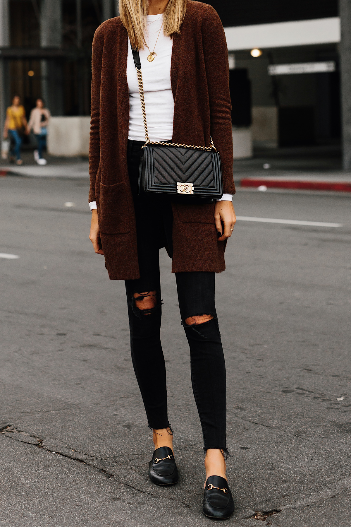 Woman Wearing Madewell Brown Long Cardigan White Top Madewell Black Ripped Skinny Jeans Gucci Black Princetown Loafer Mules Chanel Black Boy Bag Fashion Jackson San Diego Fashion Blogger Street Style