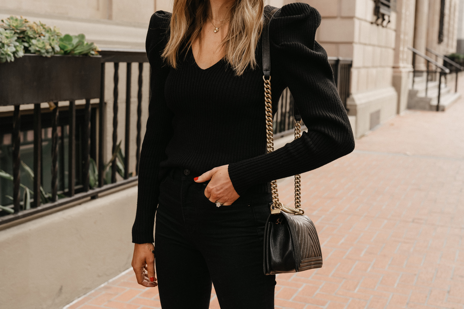 A Chic All Black Holiday Outfit - Fashion Jackson