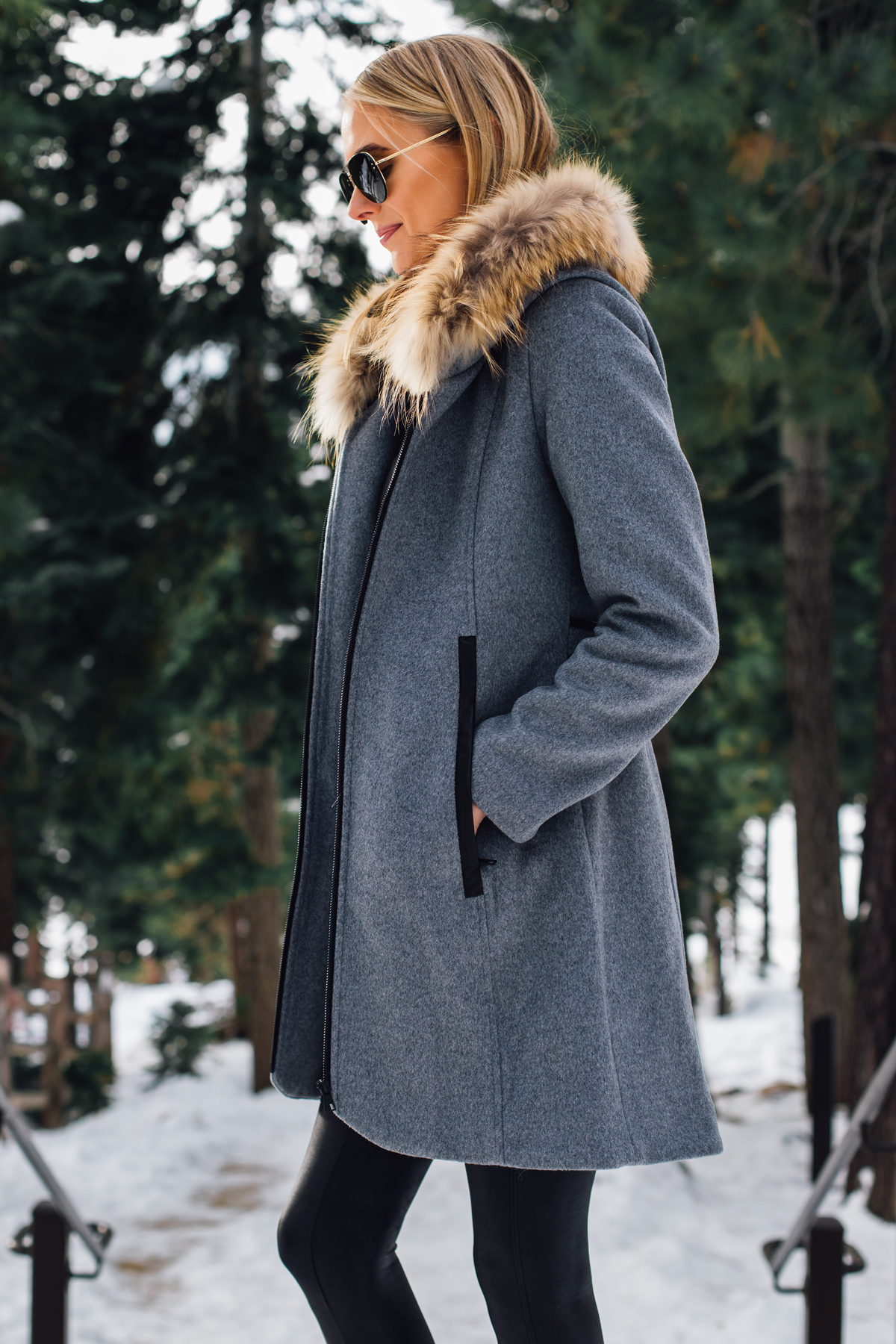 A Dressy Way to Wear a Grey Wool Coat - Fashion Jackson  Grey coat outfit,  Grey coat outfit winter, Fashion jackson