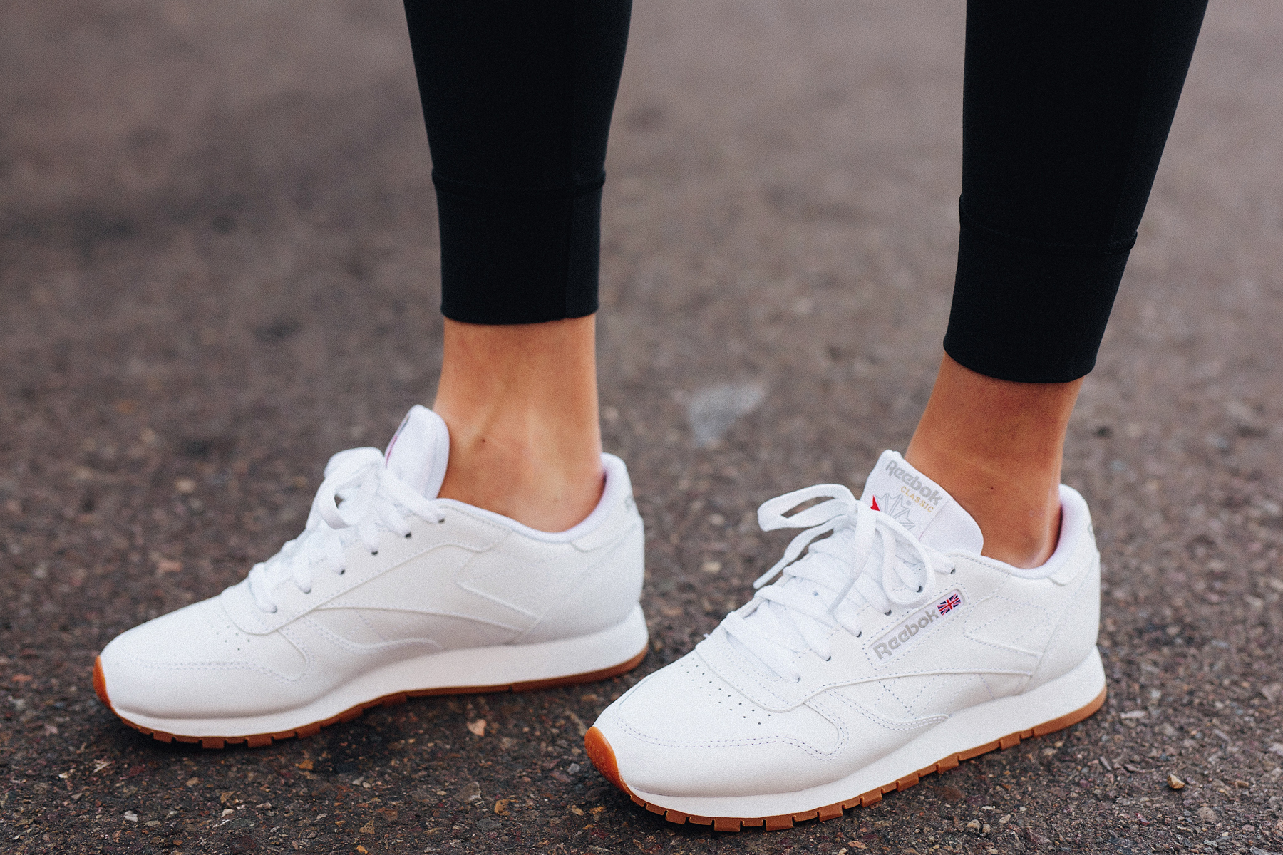 outfits with white reeboks