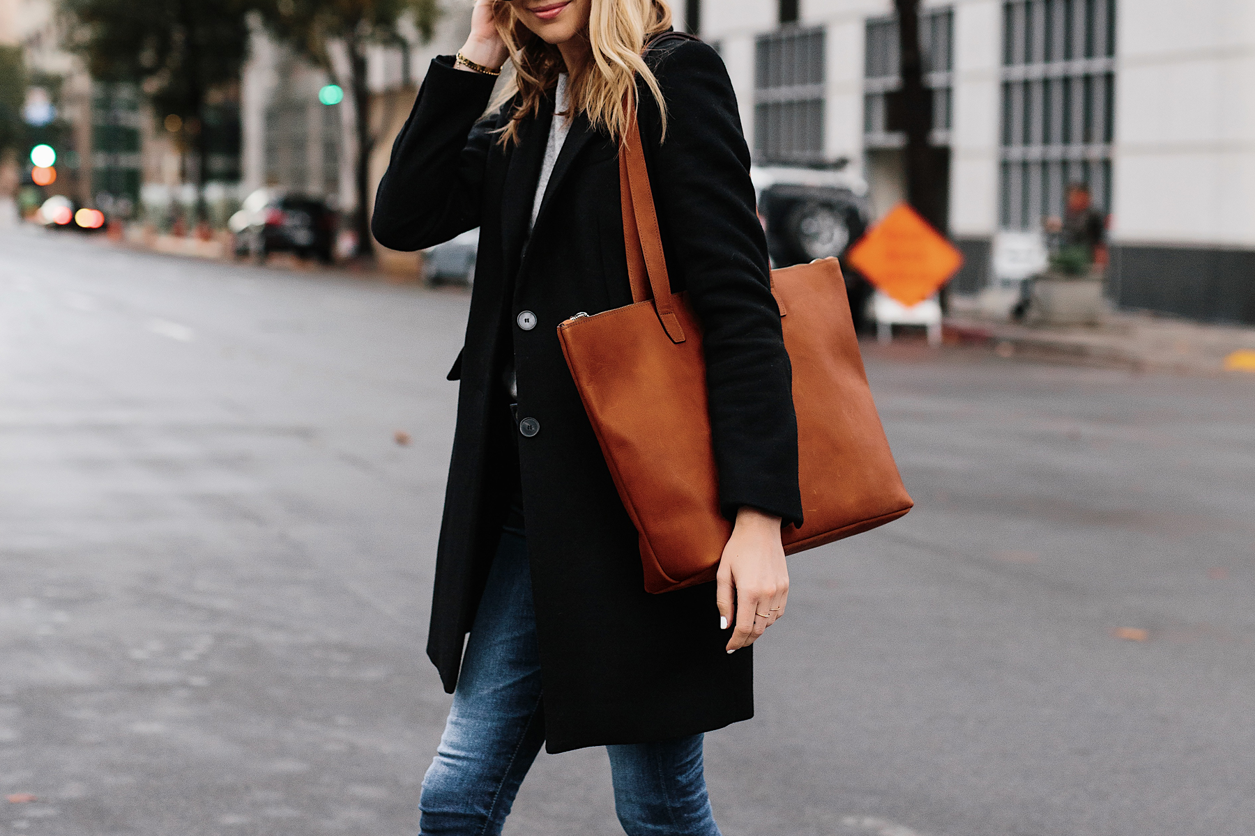 Blonde Woman Wearing SLATE Cognac Tote Black Wool Coat Denim Skinny Jeans Outfit Fashion Jackson San Diego Fashion Blogger Street Style