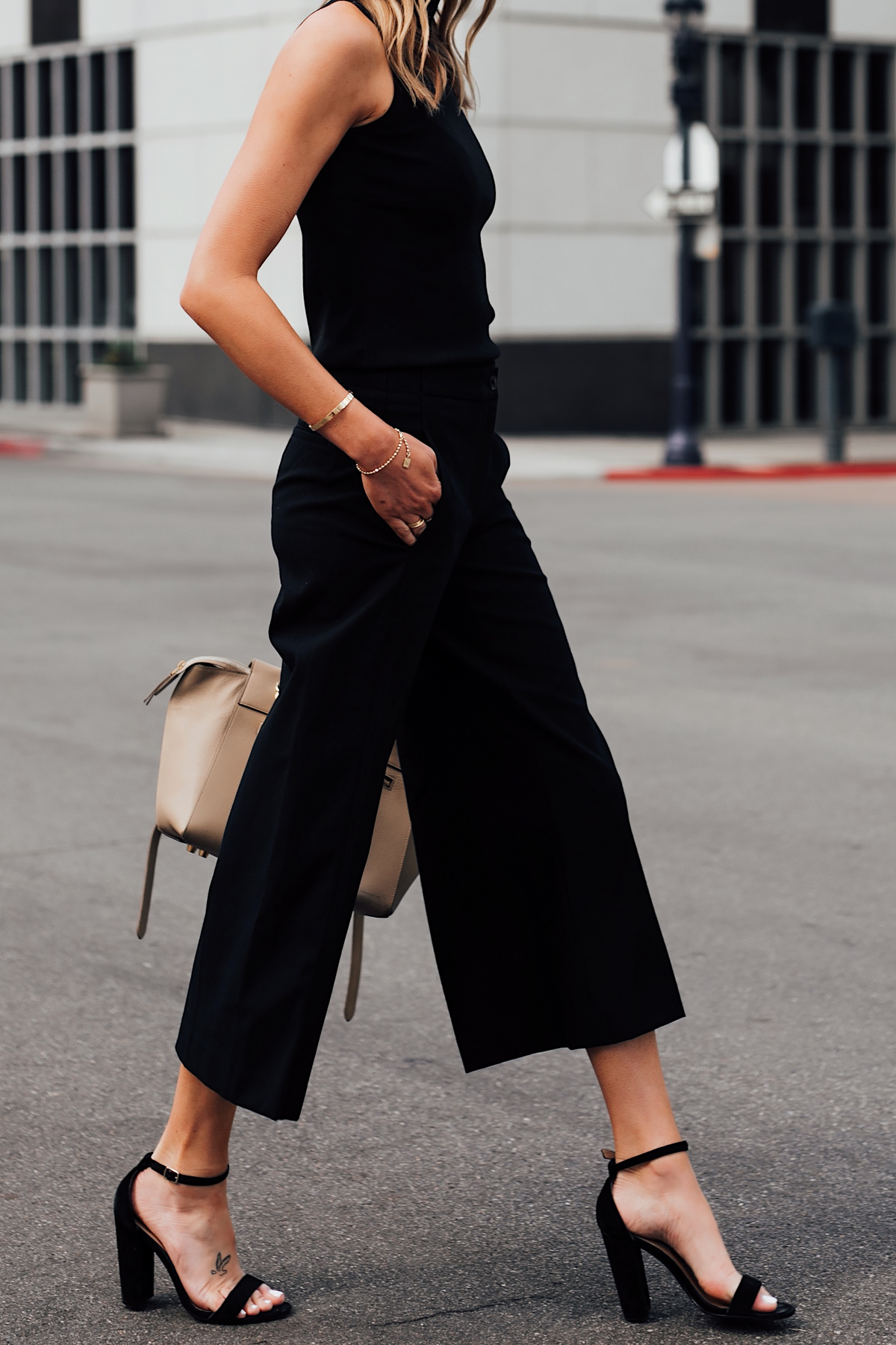 Woman Wearing Ann Taylor Black Sweater Tank Ann Taylor Black Wide Leg Cropped Pants Black Heeled Sandals Fashion Jackson San Diego Fashion Blogger Street Style