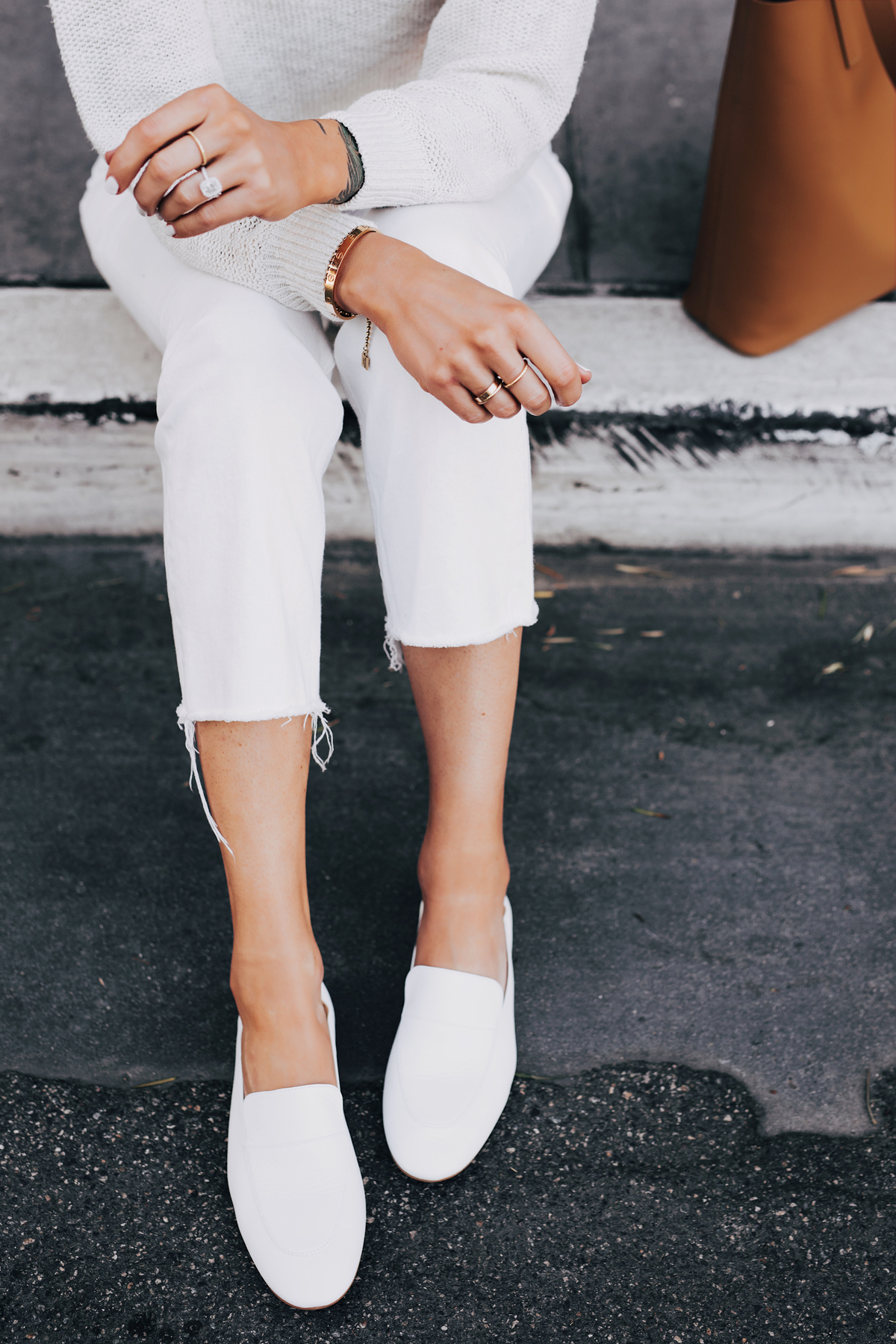 Woman Wearing Everlane White Day Loafer Everlane White Kick Crop Jeans Beige Sweater Fashion Jackson San Diego Fashion Blogger Street Style