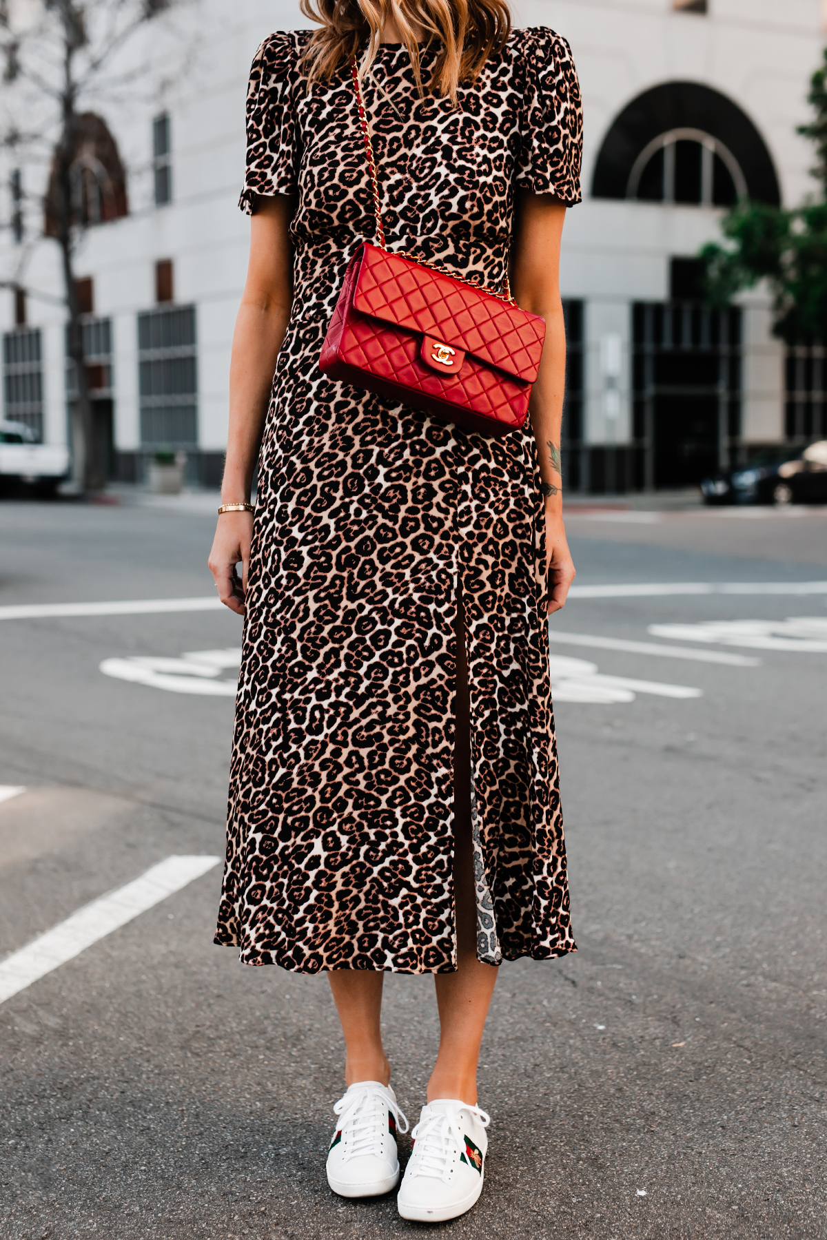 20 Red Bag Outfit Ideas - leopard equipment dress with red Louis