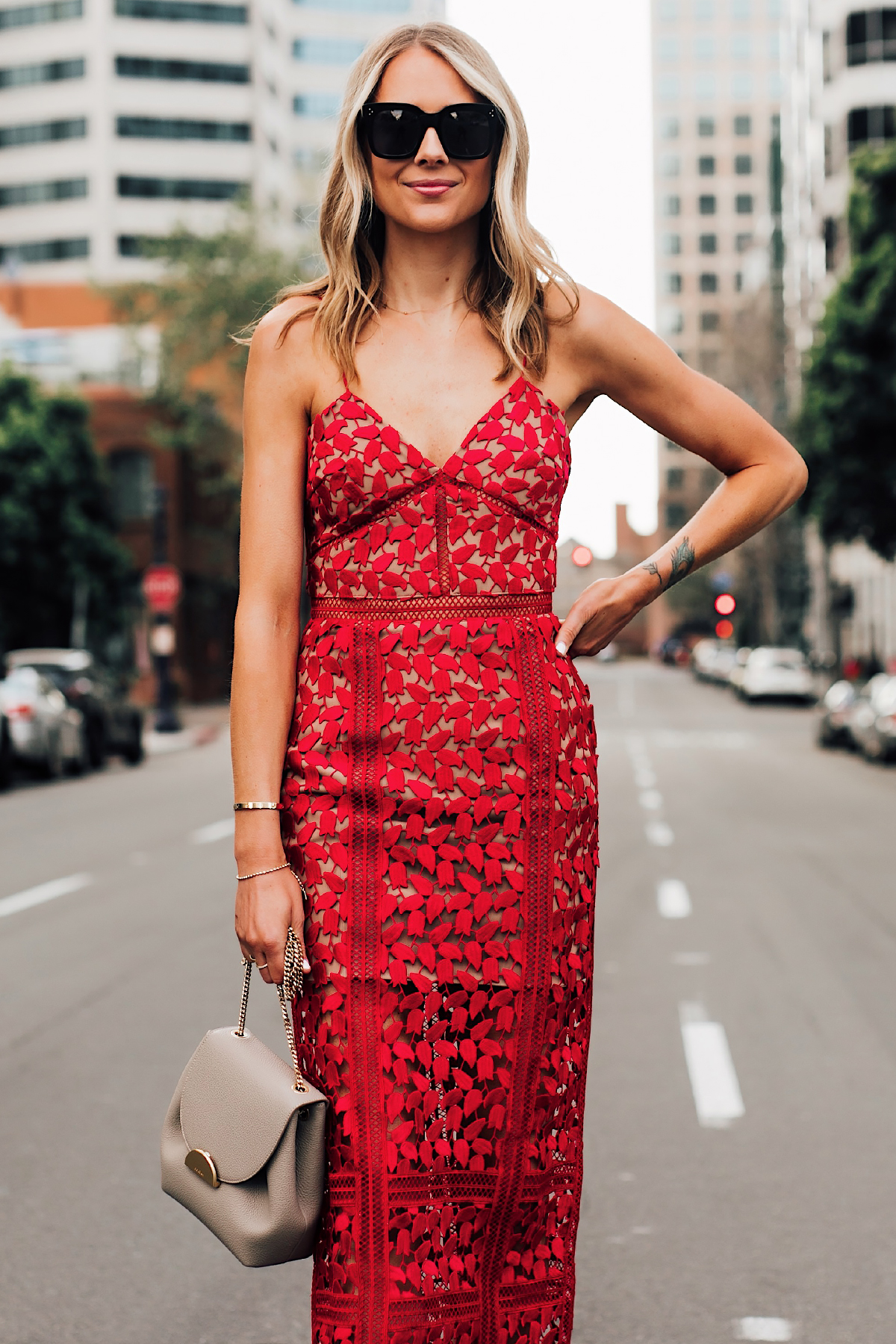 Blonde Woman Wearing Self Portrait Arabella Red Lace Midi Dress Polene Mini Grey Handbag Fashion Jackson San Diego Fashion Blogger Street Style