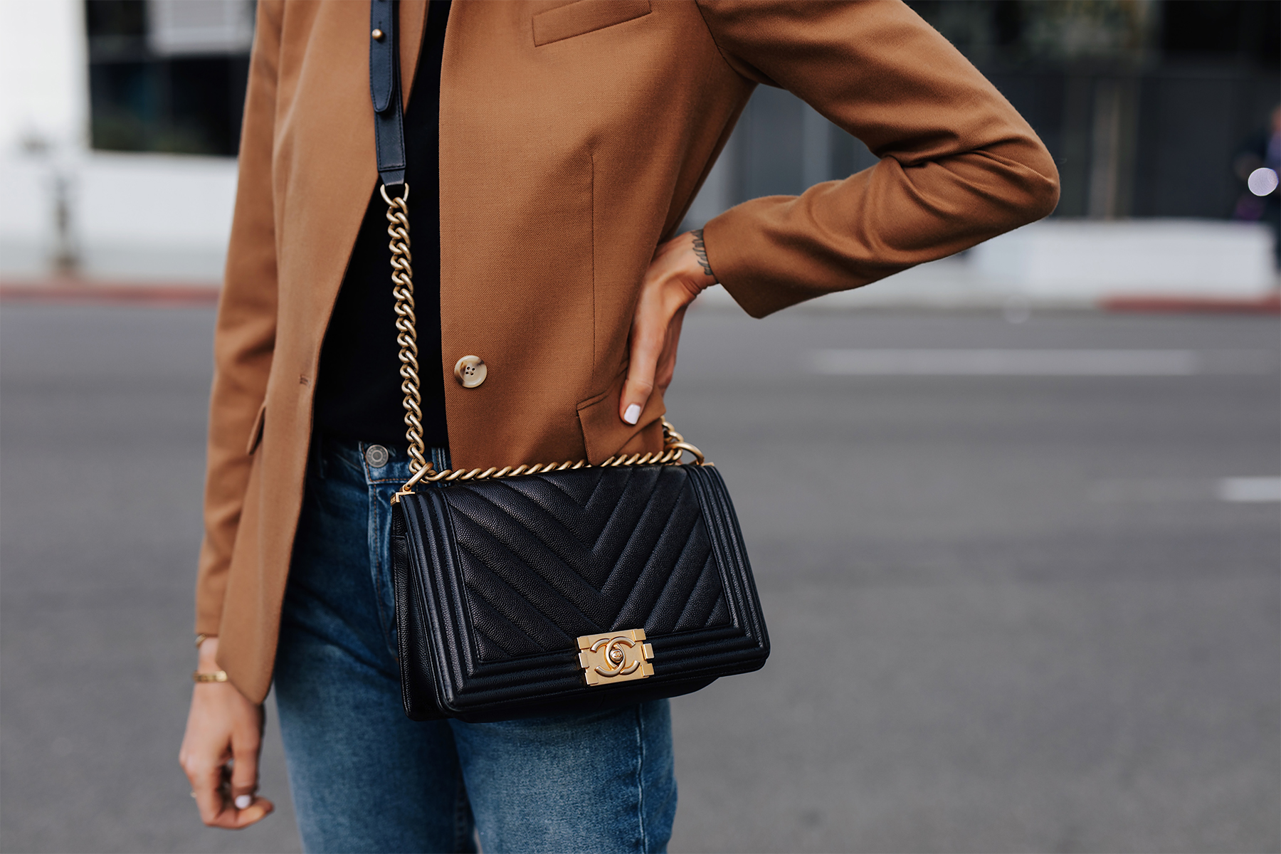 Woman Wearing Camel Blazer eBay Authenticate Chanel Black Boy Bag Fashion Jackson San Diego Fashion Blogger Street Style