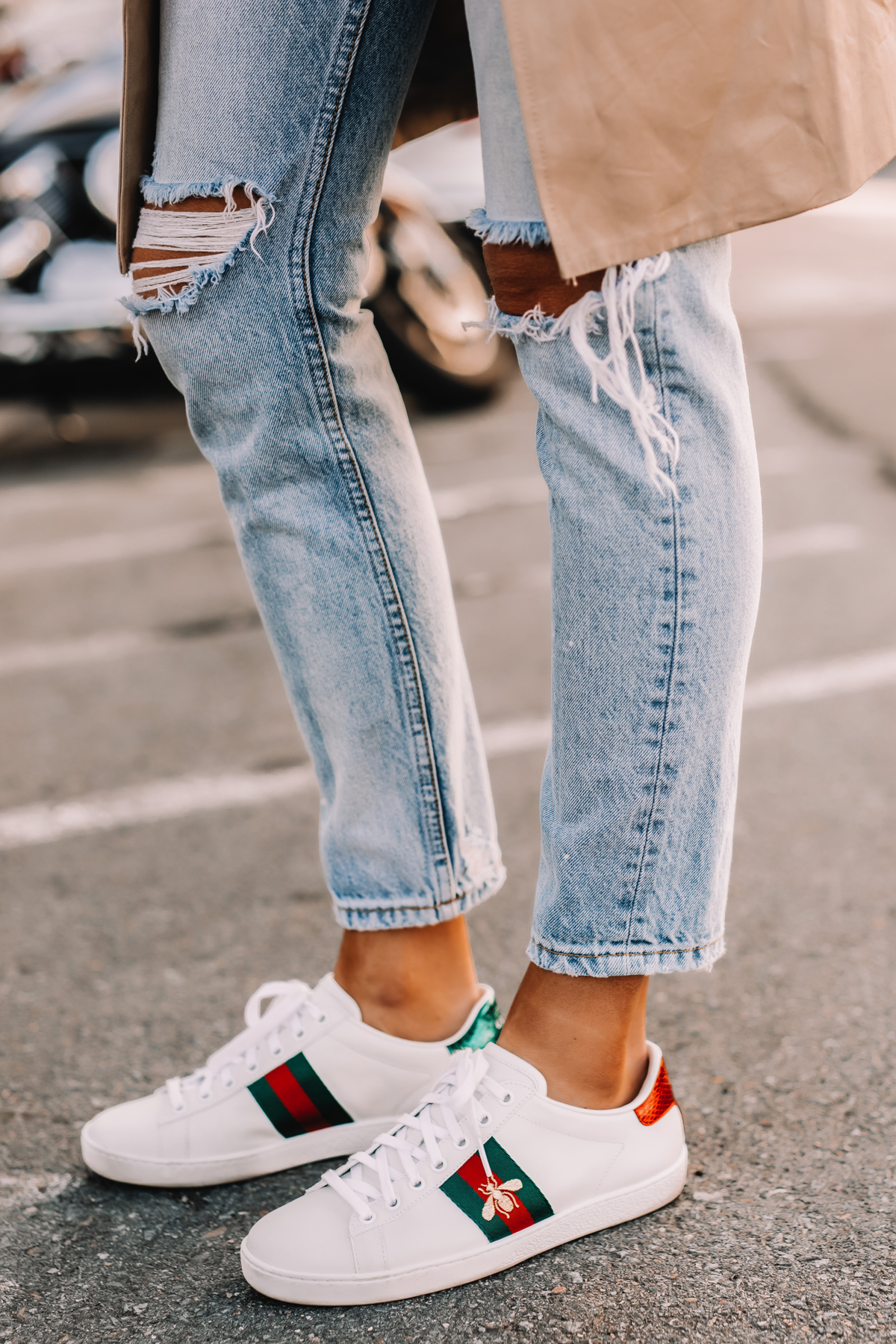White Gucci Sneakers Outfit Sale Online, 55% OFF 