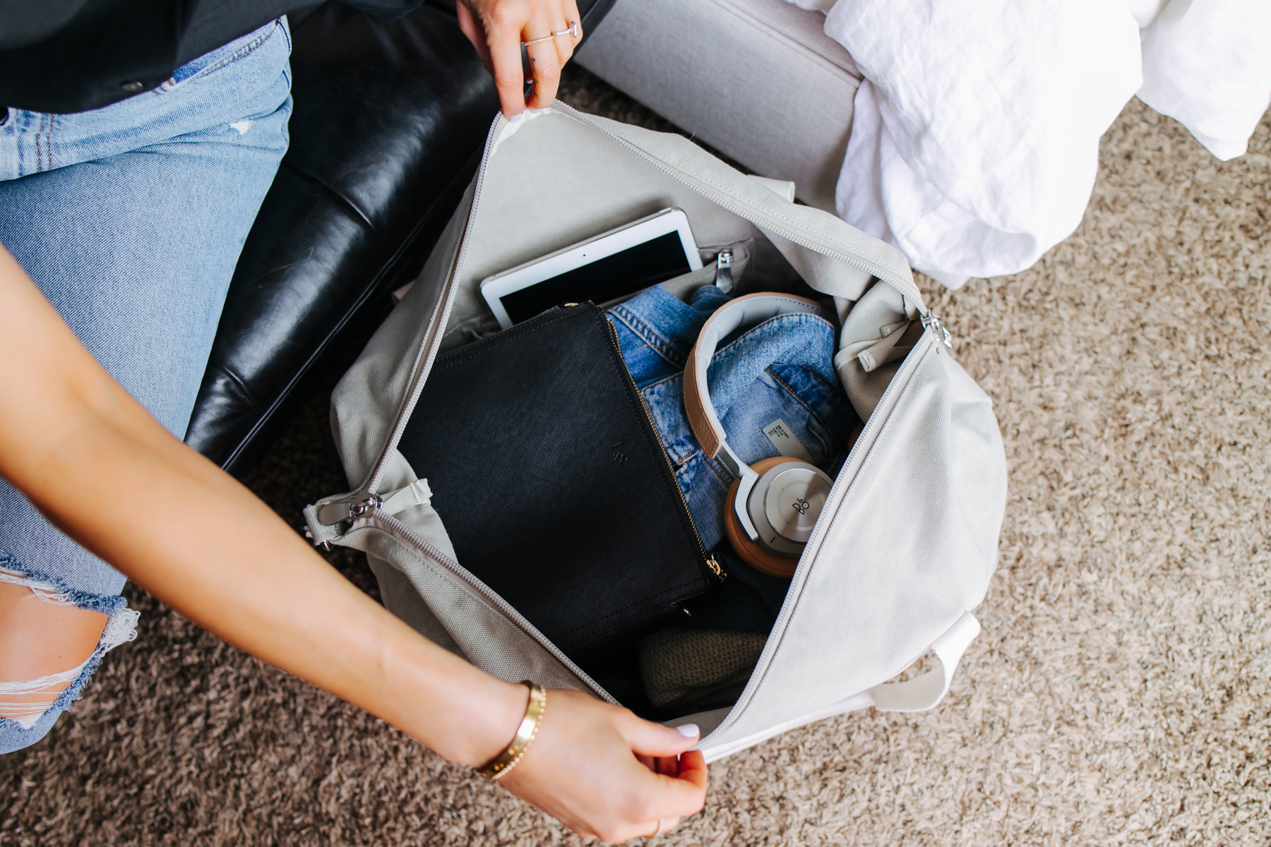 Lo and Sons Catalina Weekender Bag Interior