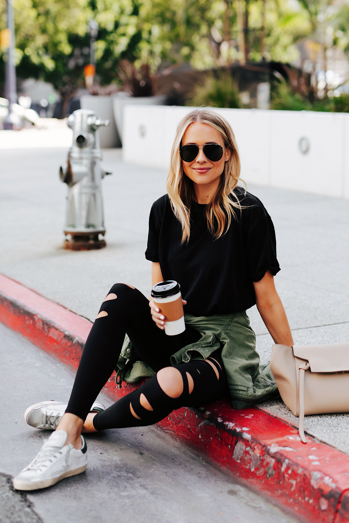 RIPPED LEGGINGS-BLACK – Funky Shoes Laurel