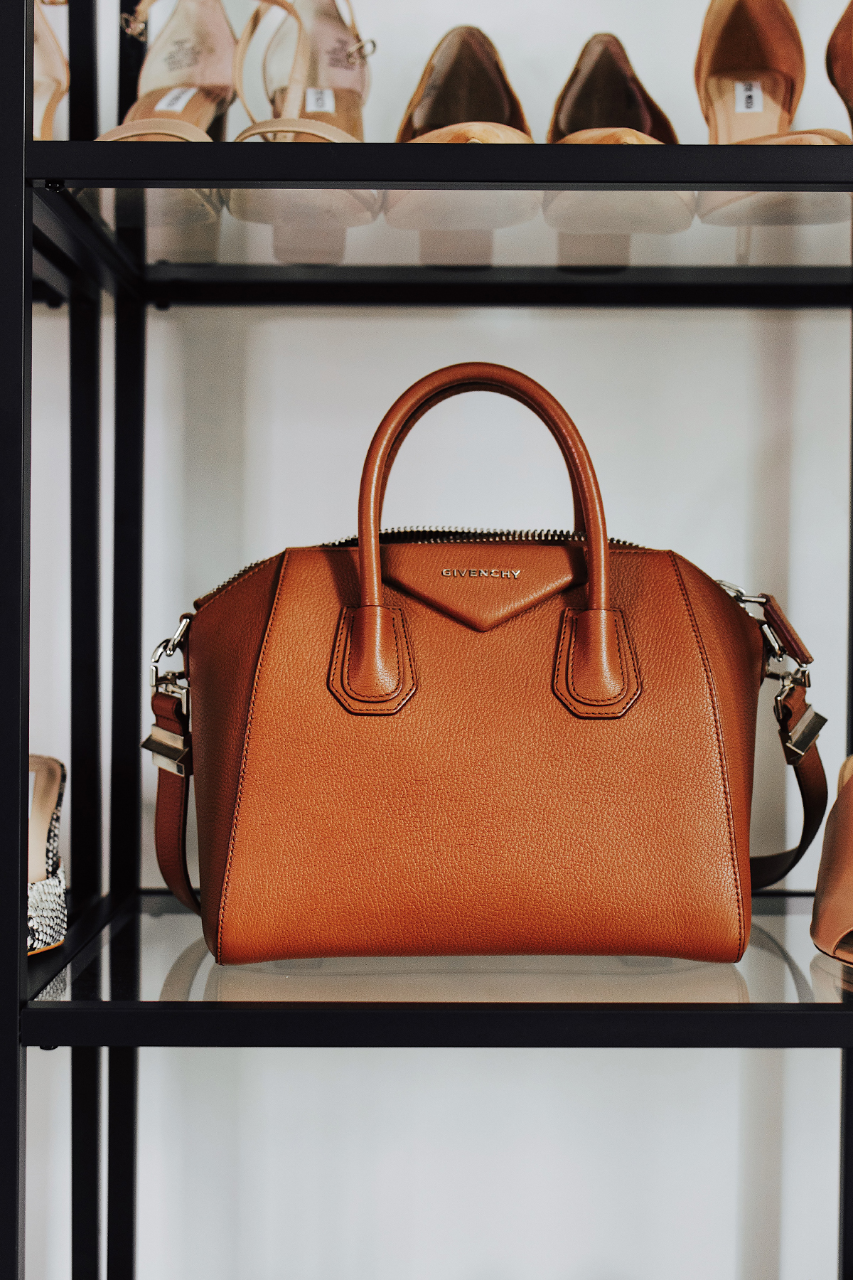 Where I Buy Pre-Owned Designer Handbags | Fashion Jackson