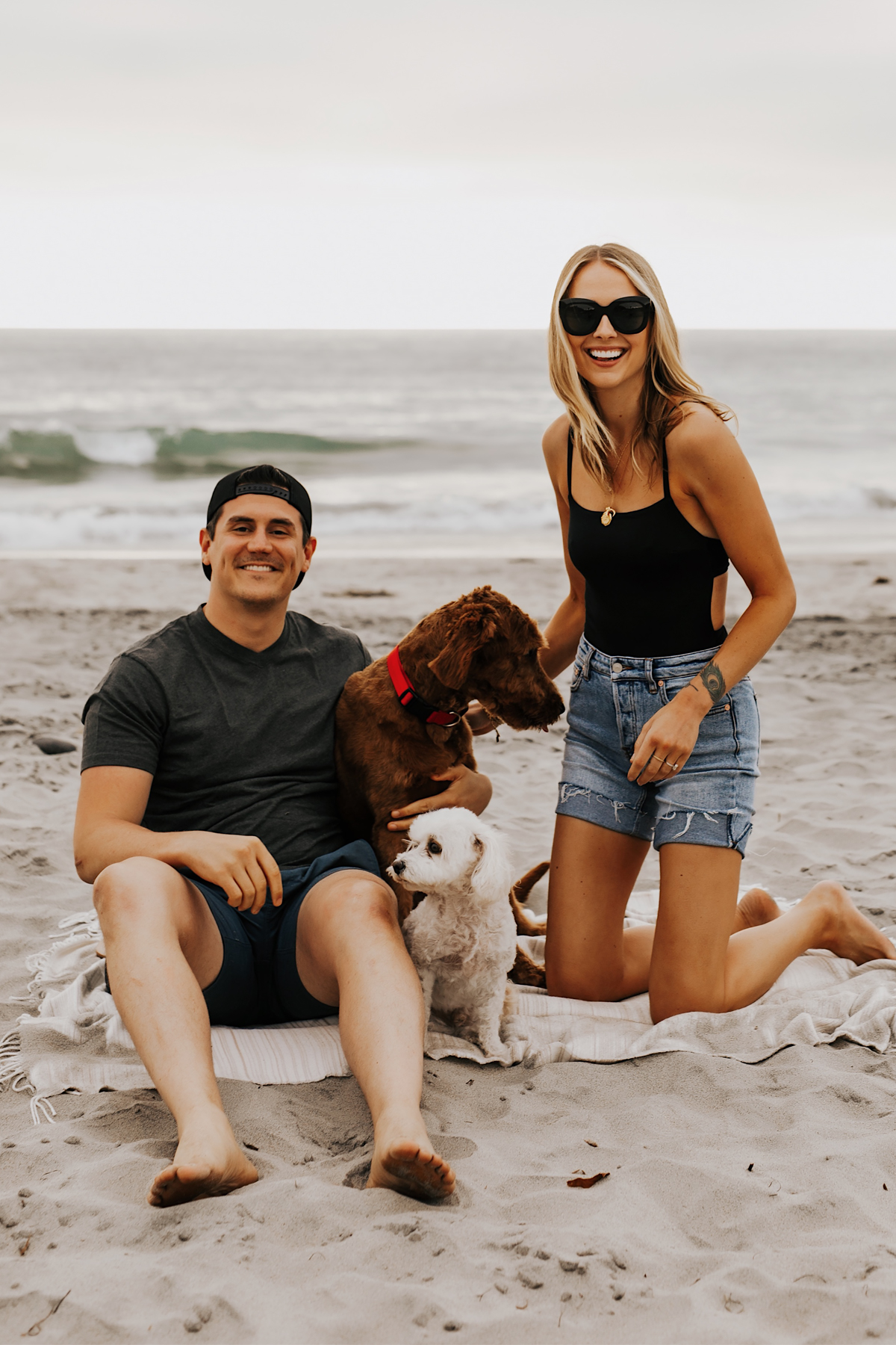 Fashion Jackson at San Diego Dog Beach with fiance Will and Dogs Wearing Summer Beach Outfits 2