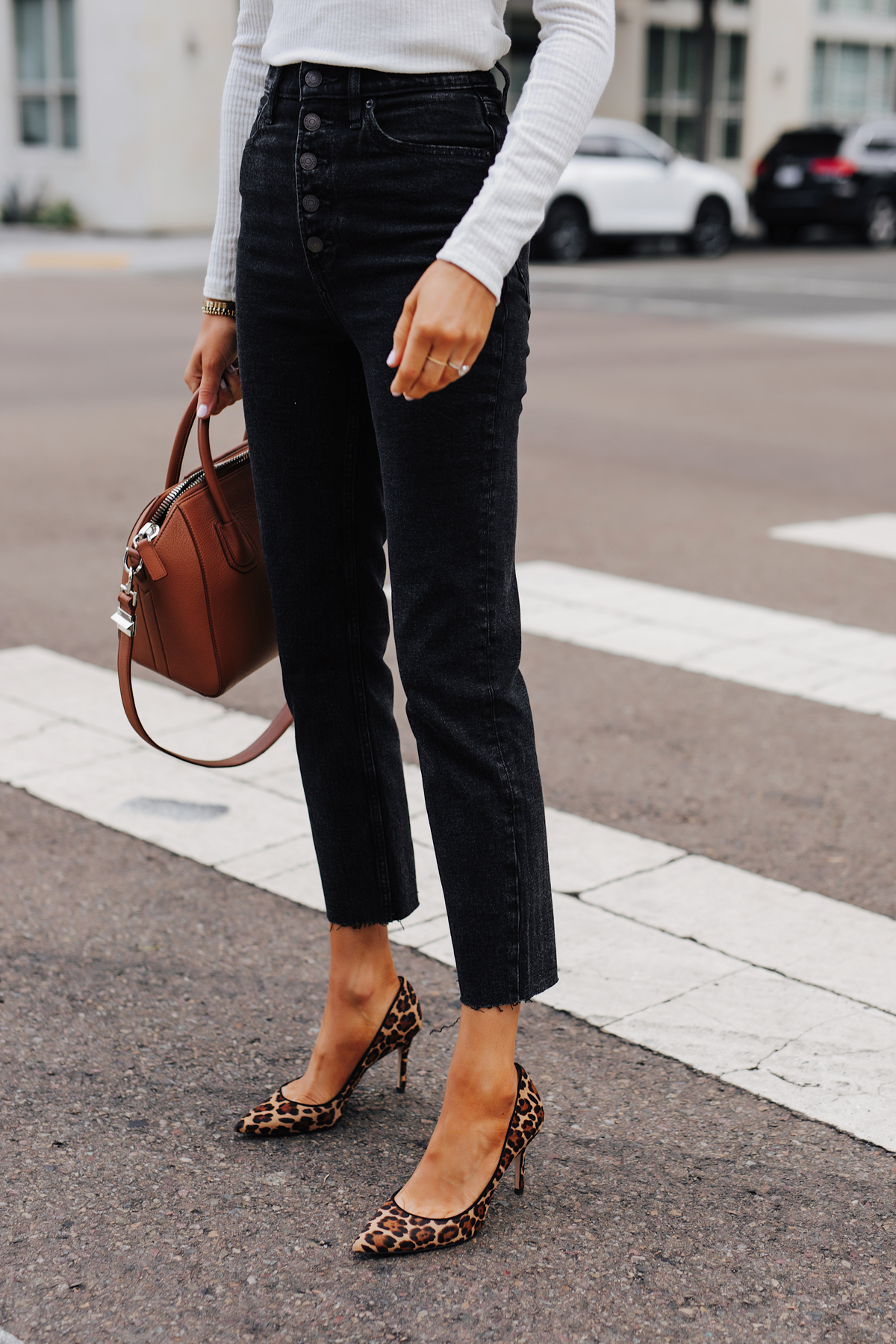 leopard shoes street style