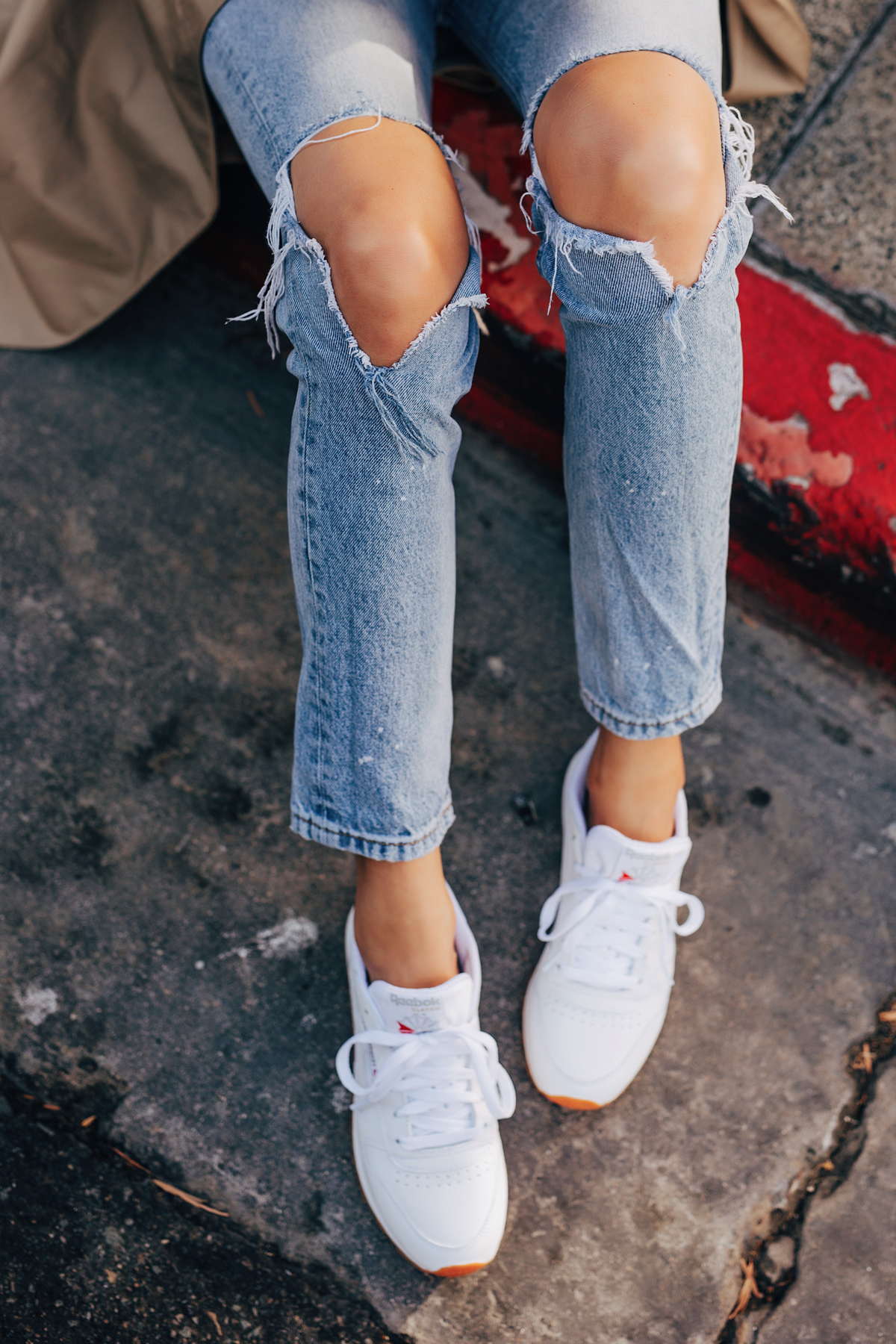 reebok classic with jeans