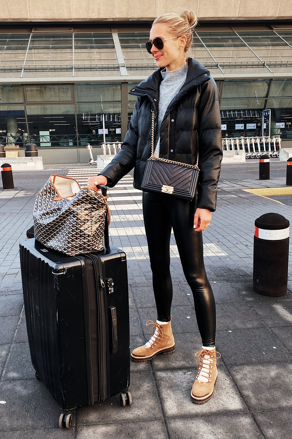 Fashion Jackson Wearing Black Puffer Coat Black Leggings Golden