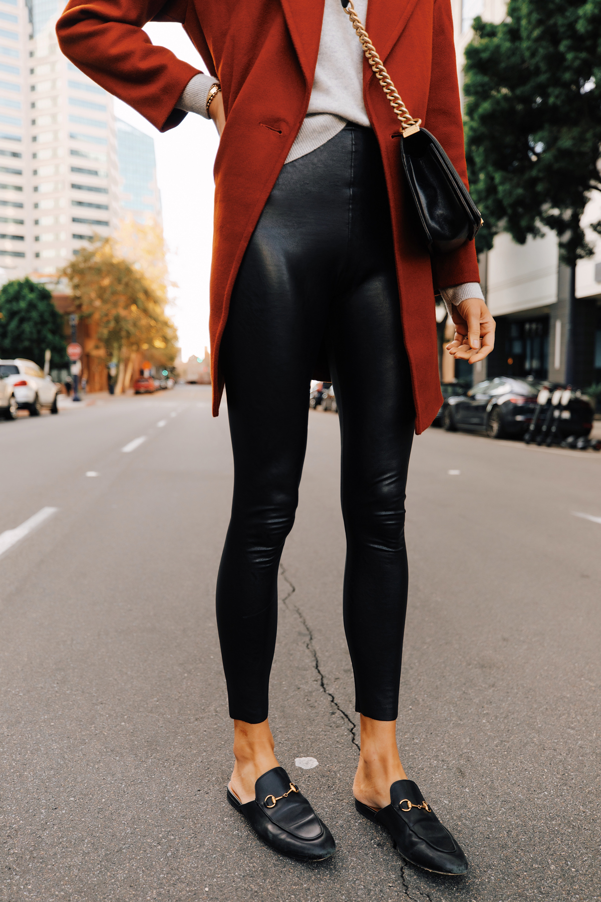 gucci leather leggings