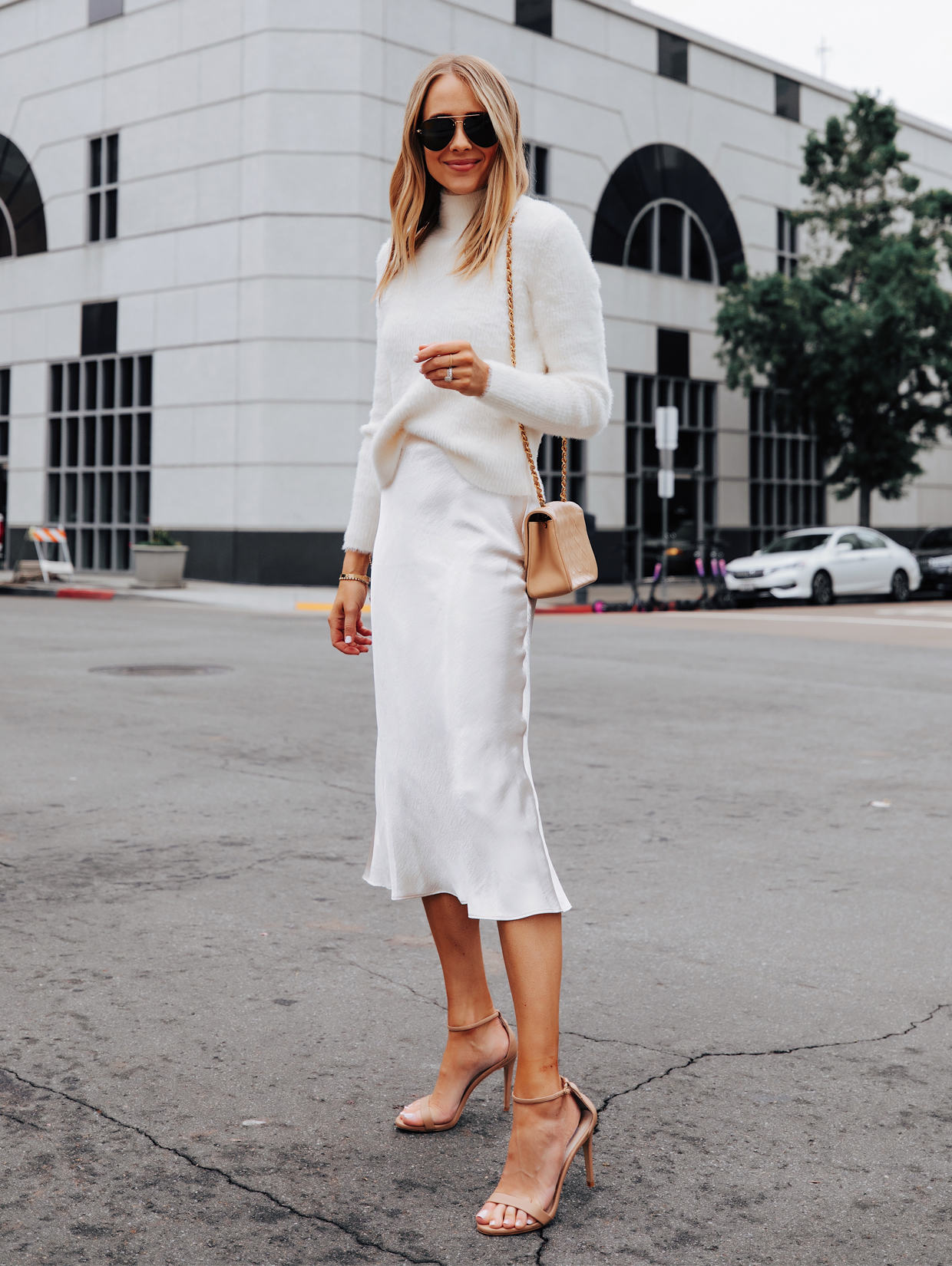 winter-white-outfit-idea-for-a-casual-holiday-party-fashion-jackson